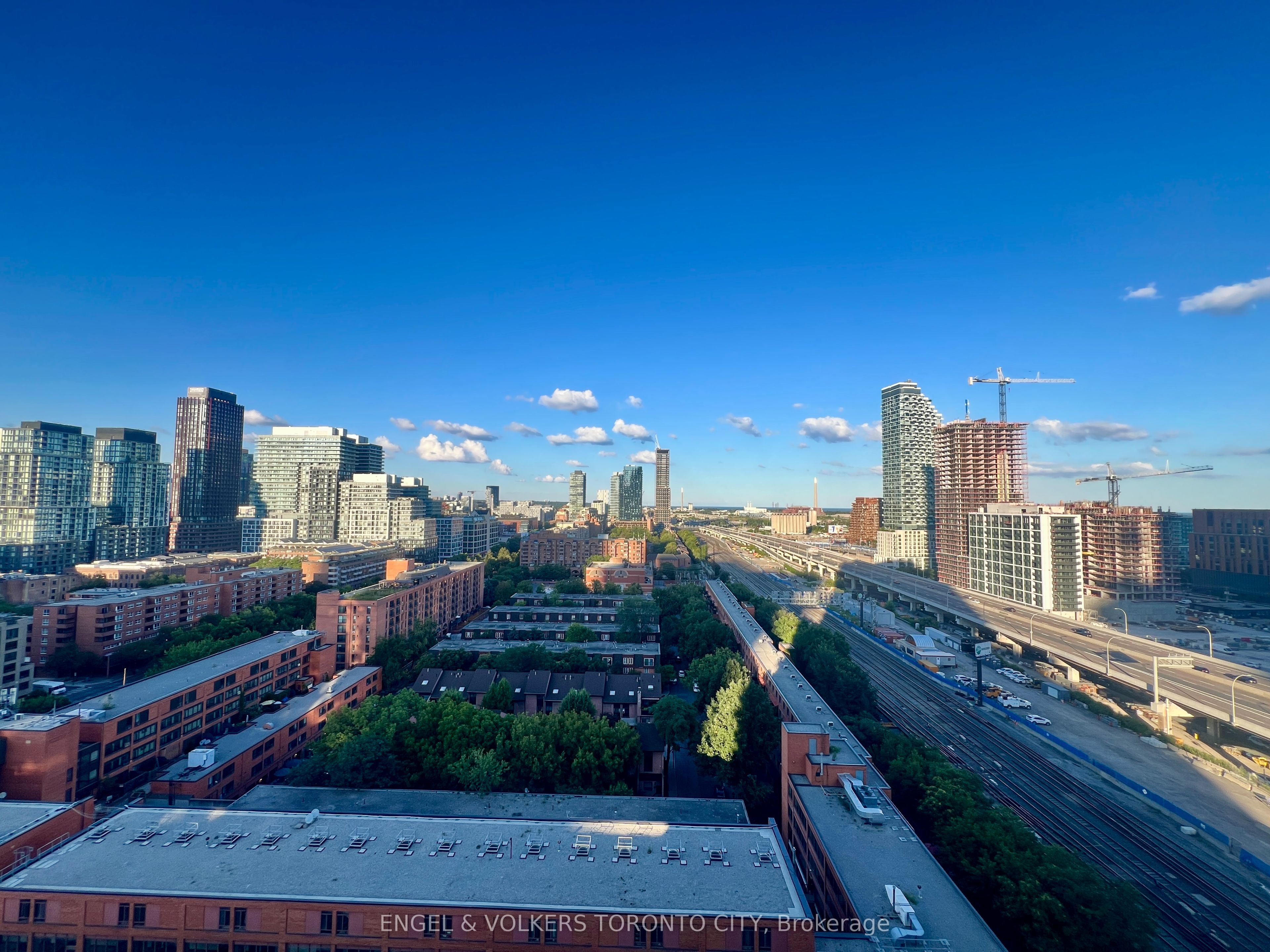 1 Market Street 1608, Toronto, ON M5E 0A2 photo 3
