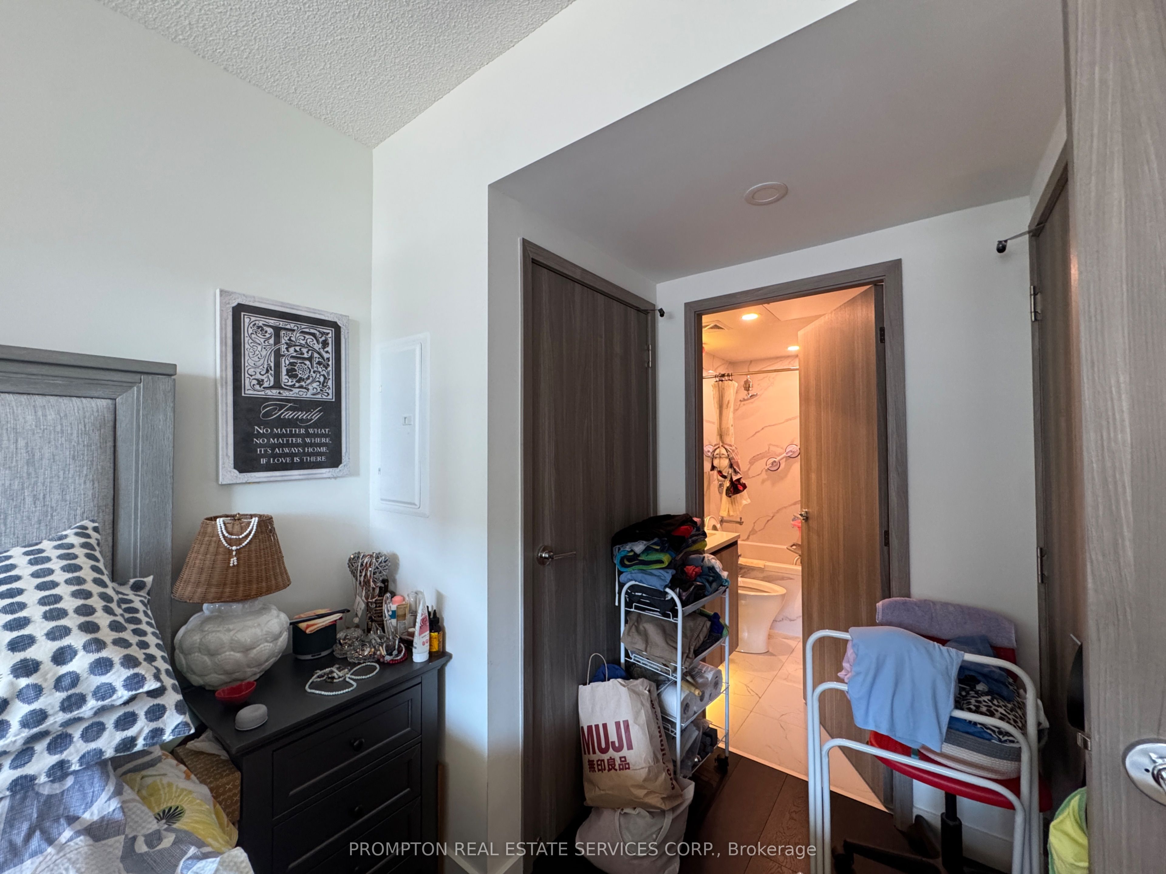 3 Concord Cityplace Way, Toronto, ON M5V 0X4 photo 4