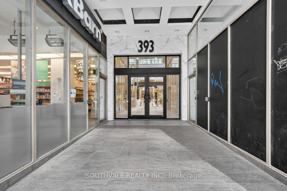 393 King St. W 1107, Toronto, ON M5V 3G8 photo 5