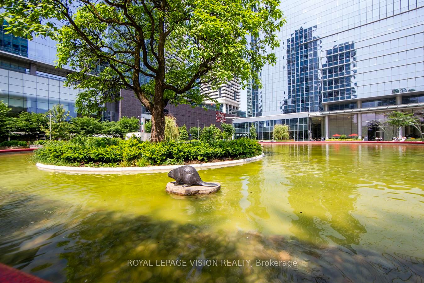 10 York Street 2207, Toronto, ON M5J 2Z2 photo 3
