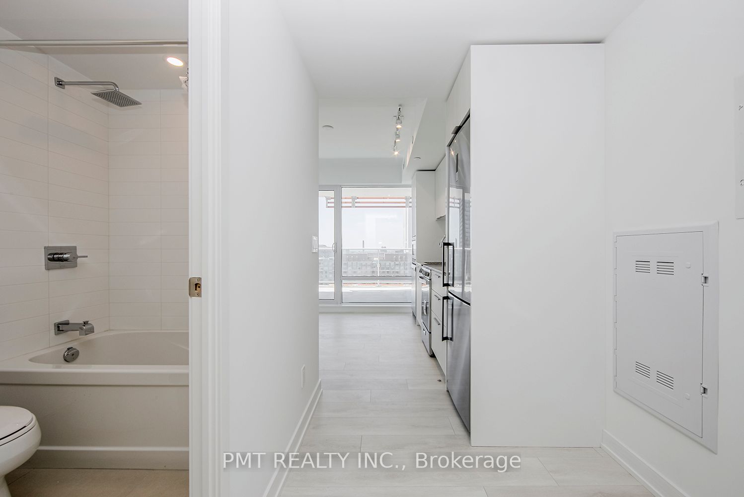 18 Maitland Terrace 1705, Toronto, ON M4Y 0H2 photo 3