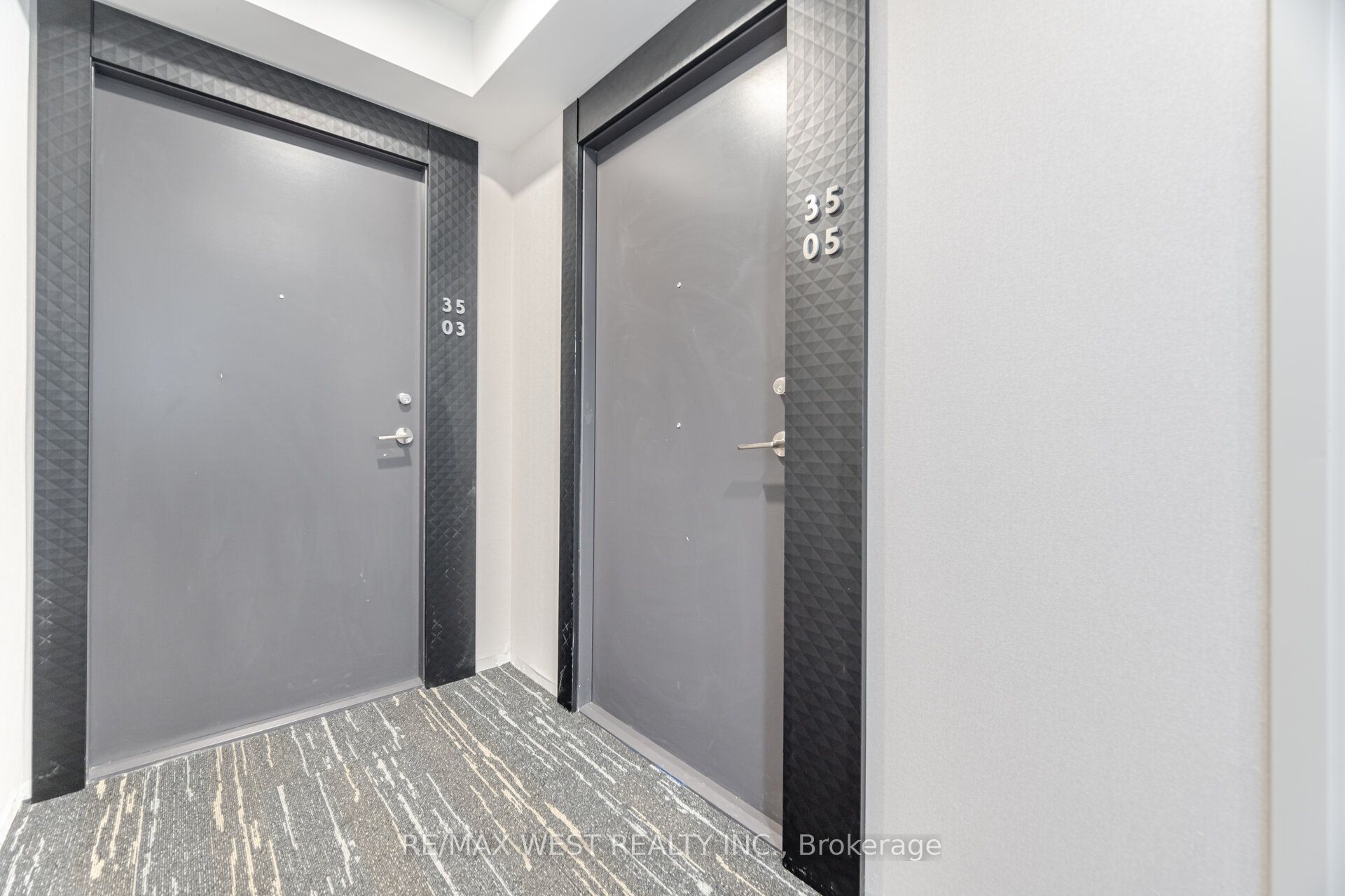 8 Wellesley Street W 3505, Toronto, ON M4Y 0J5 photo 4