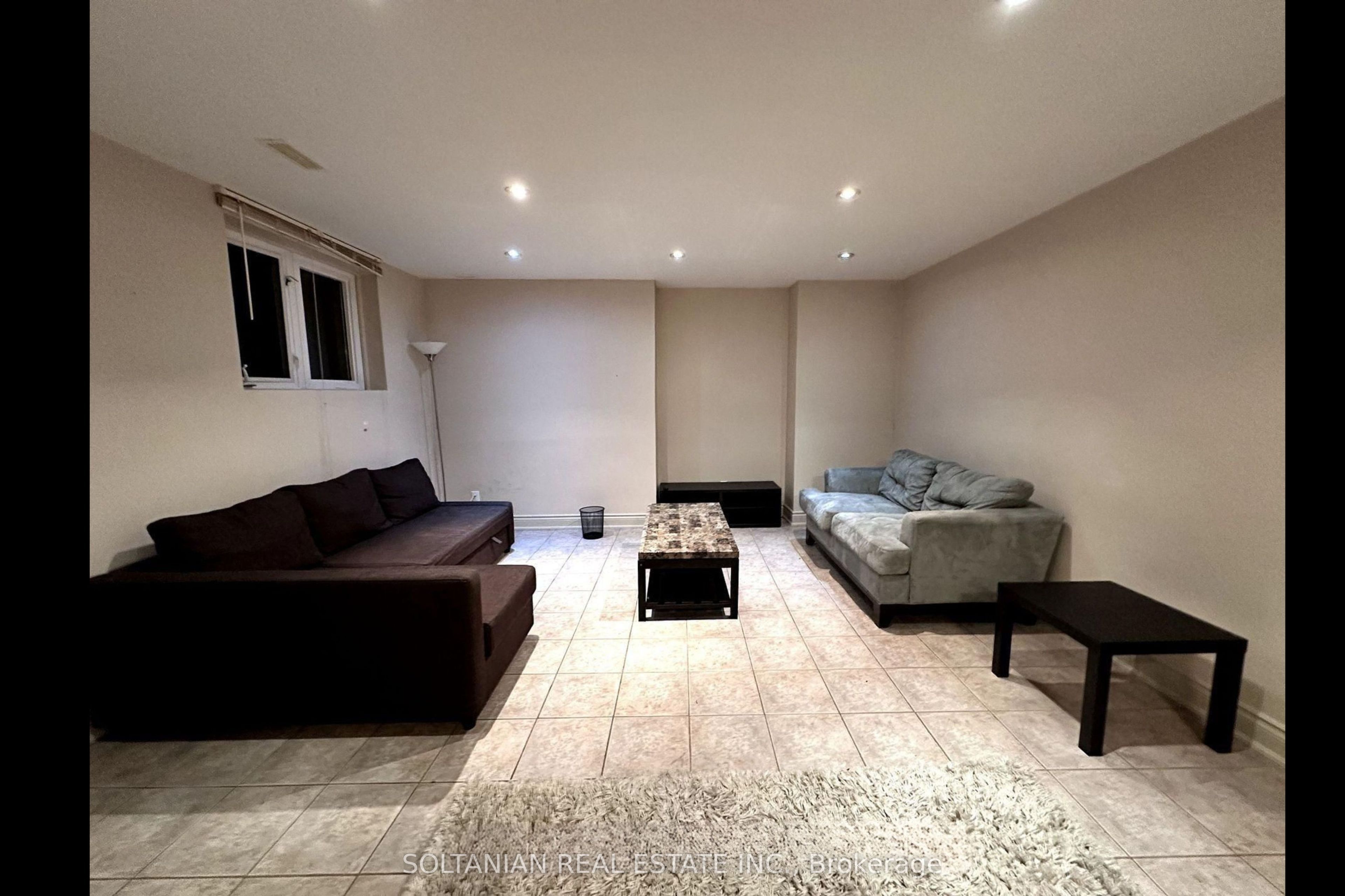 164 Newton Drive Bsmt, Toronto, ON M2M 2N7 photo 2