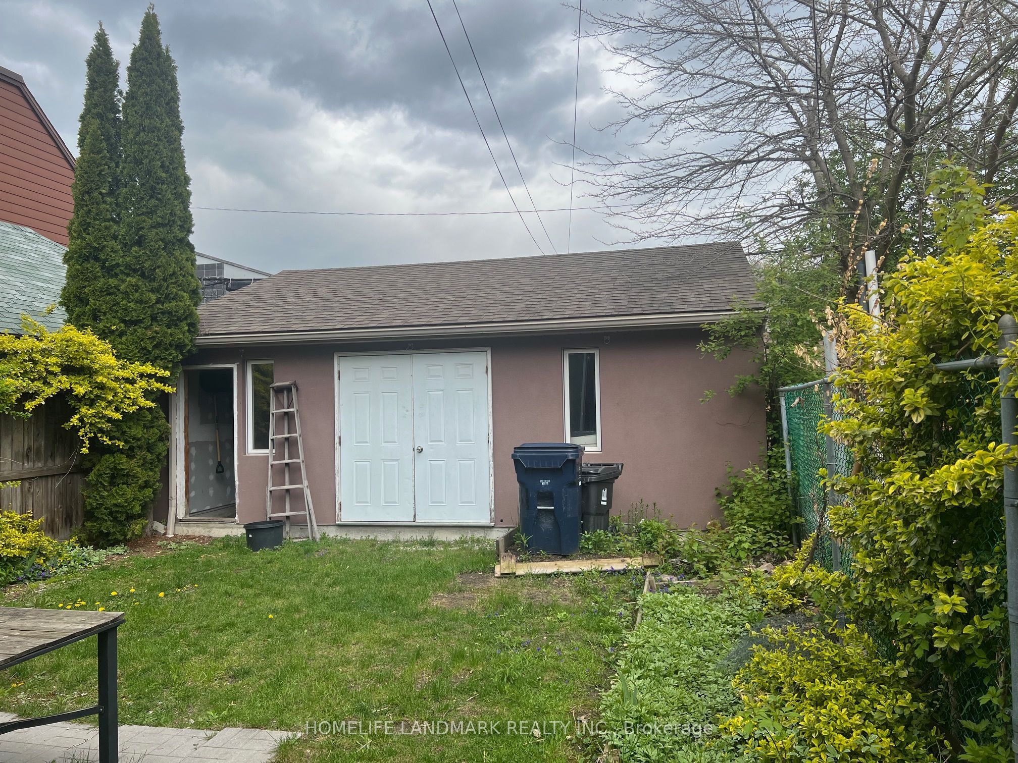 231 Clinton Street, Toronto, ON M6G 2Y4 photo 2