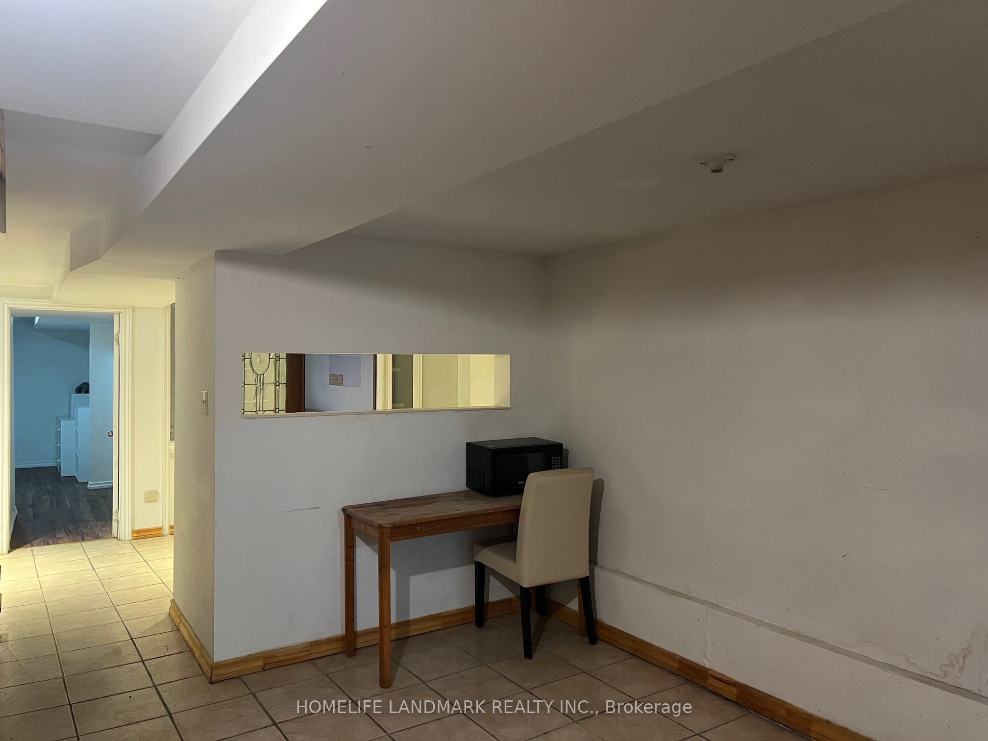 231 Clinton Street, Toronto, ON M6G 2Y4 photo 4