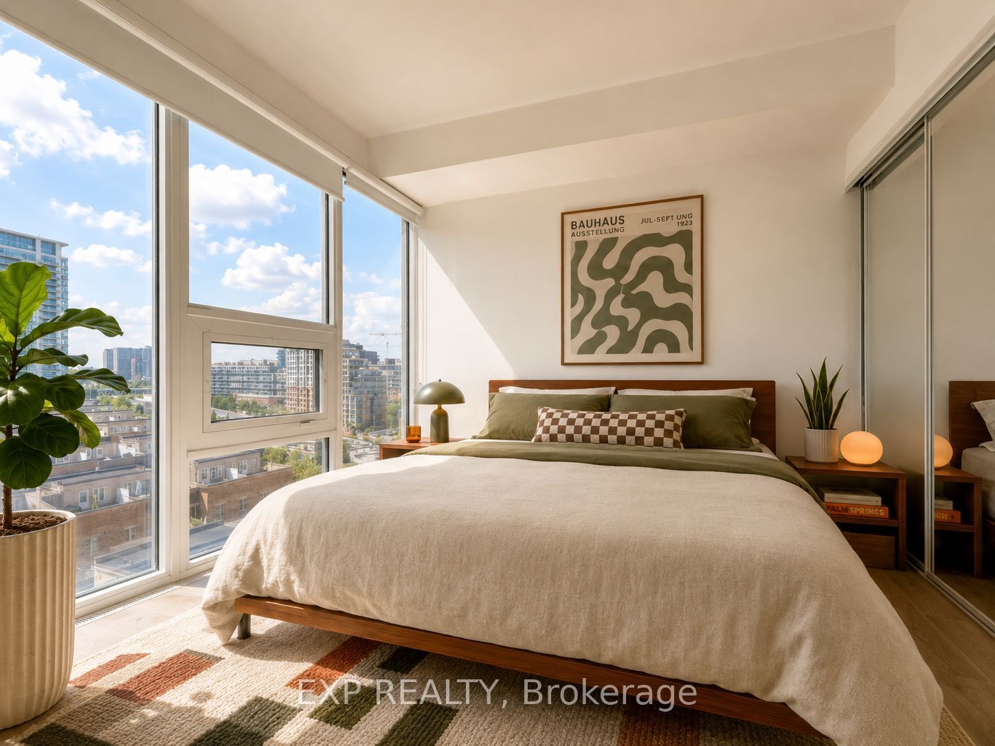 19 Western Battery Road 811, Toronto, ON M6K 3S4 photo 5