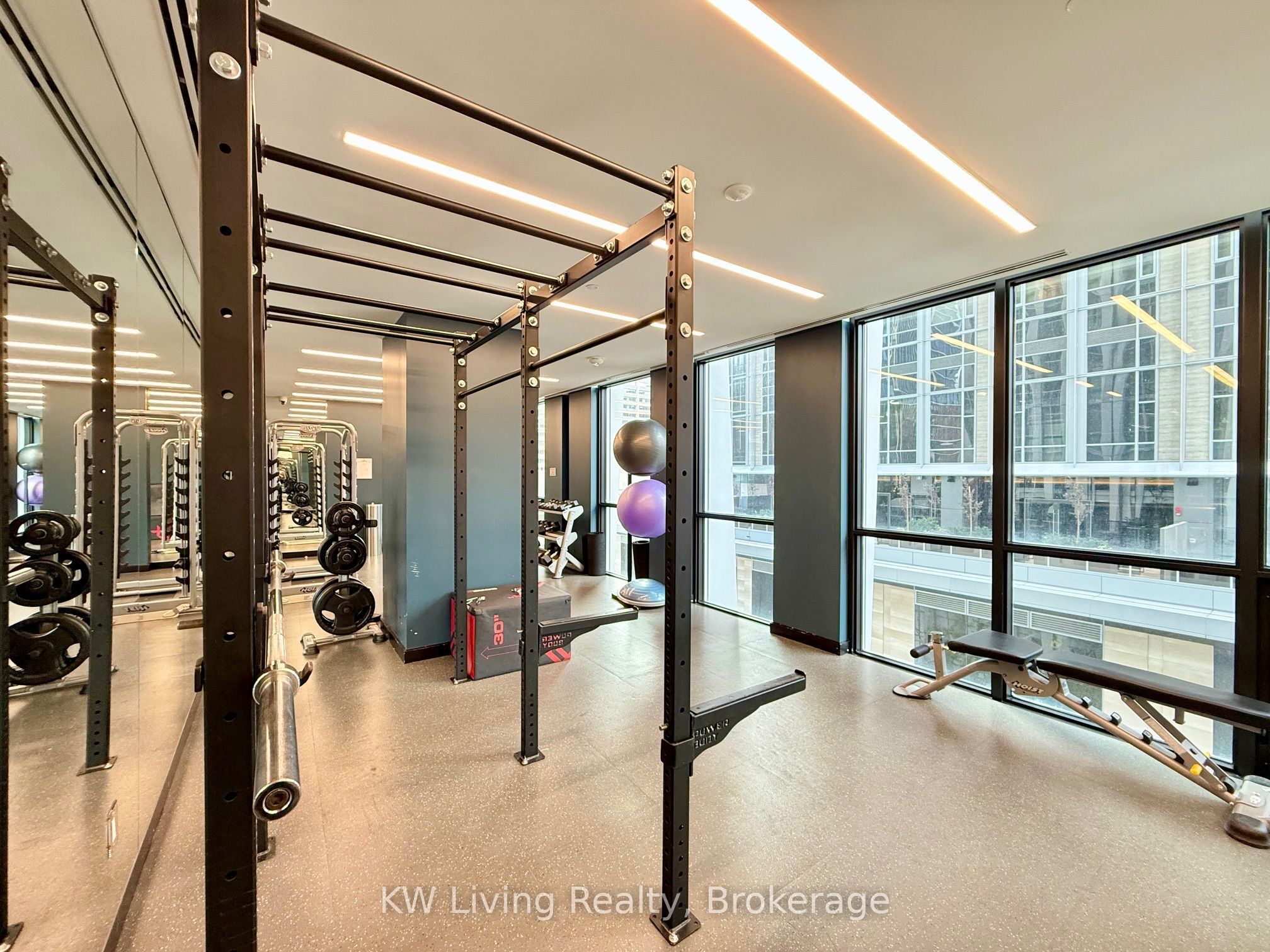 1 Yorkville Avenue 2804, Toronto, ON M4W 1L1 photo 5