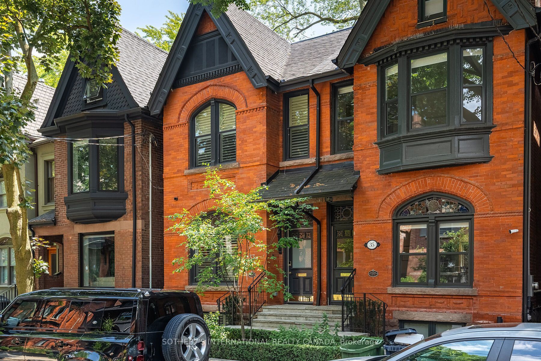 33 Tranby Avenue, Toronto, ON M5R 1N4 photo 2