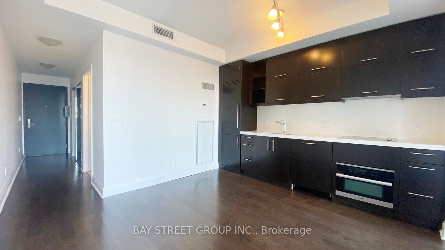 65 St Mary Street 2910, Toronto, ON M5S 0A6 photo 3