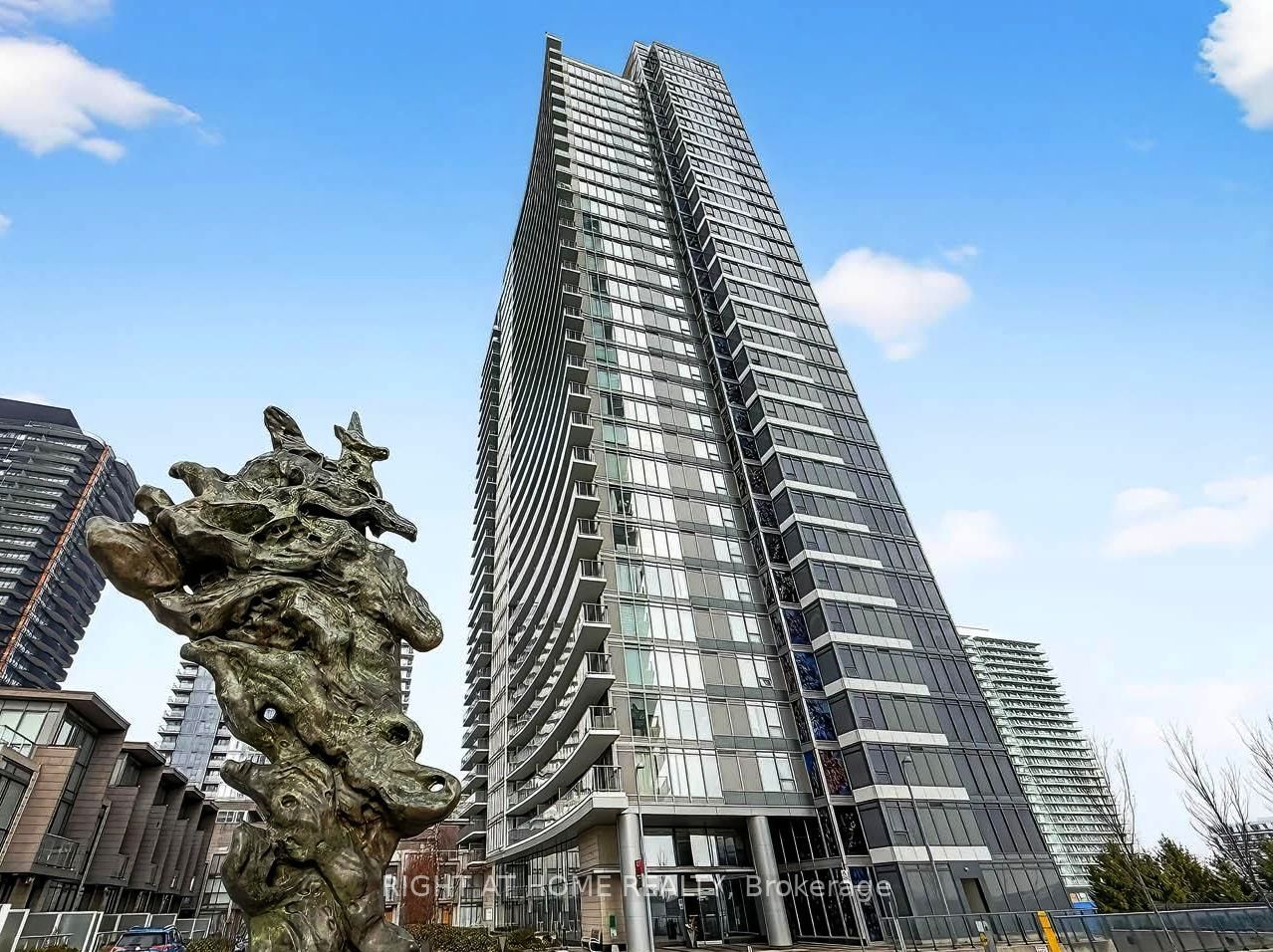 121 McMahon Drive 2703, Toronto, ON M2K 0C1