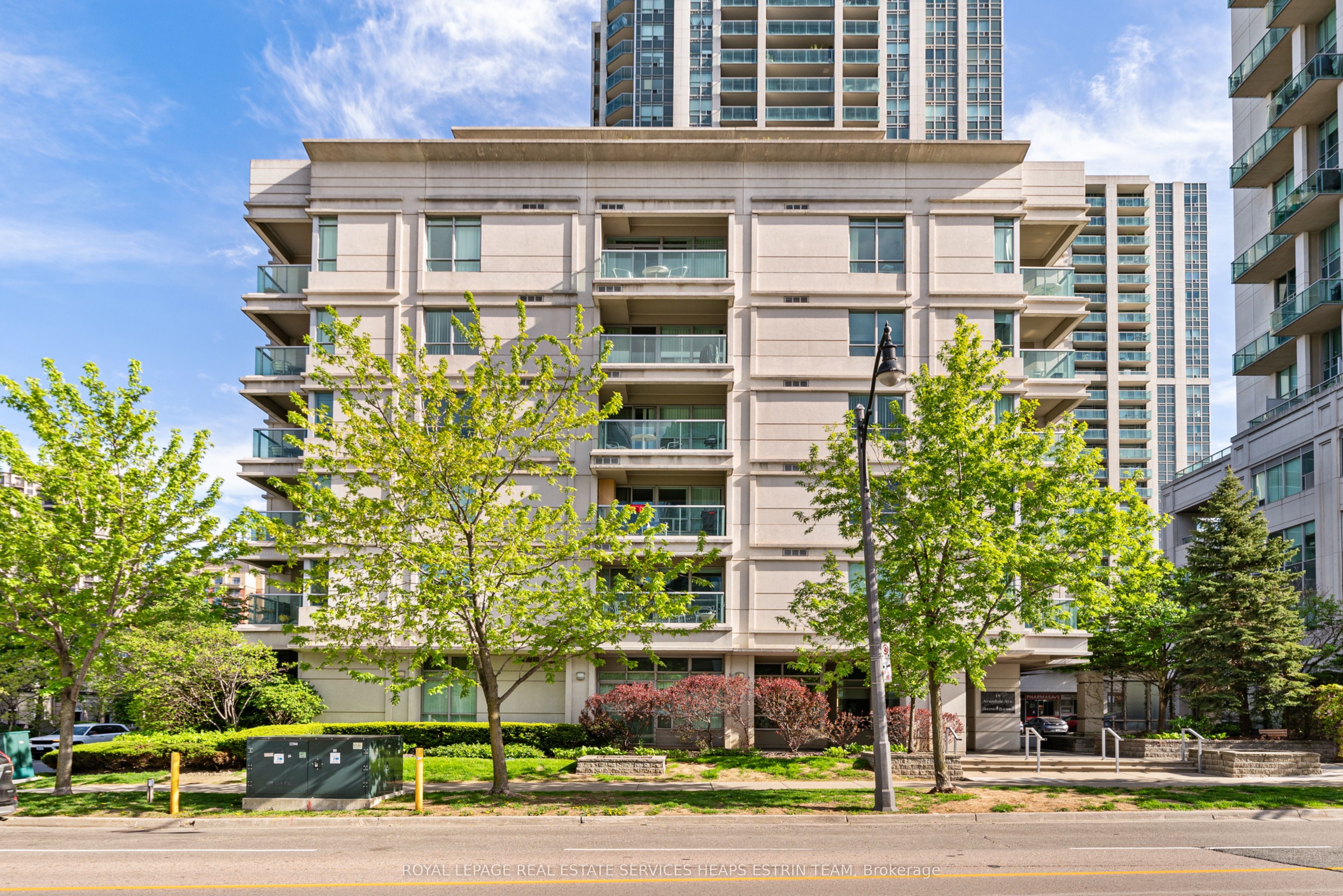 19 Avondale Avenue 411, Toronto, ON M2N 0A6