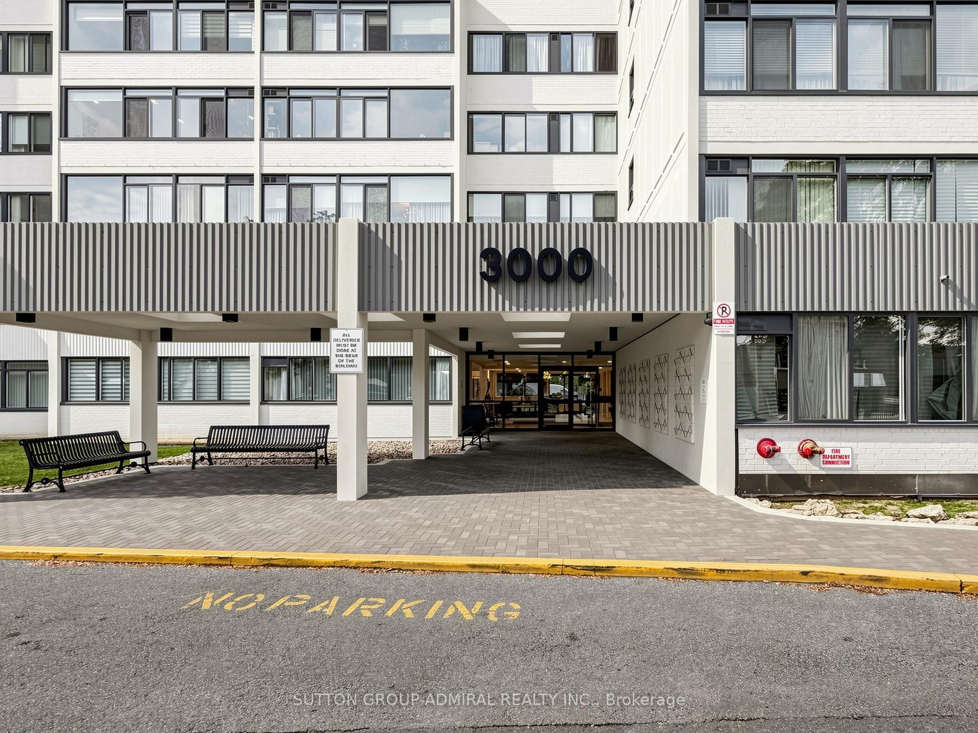 3000 Bathurst Street 708, Toronto, ON M6B 3B4 photo 3