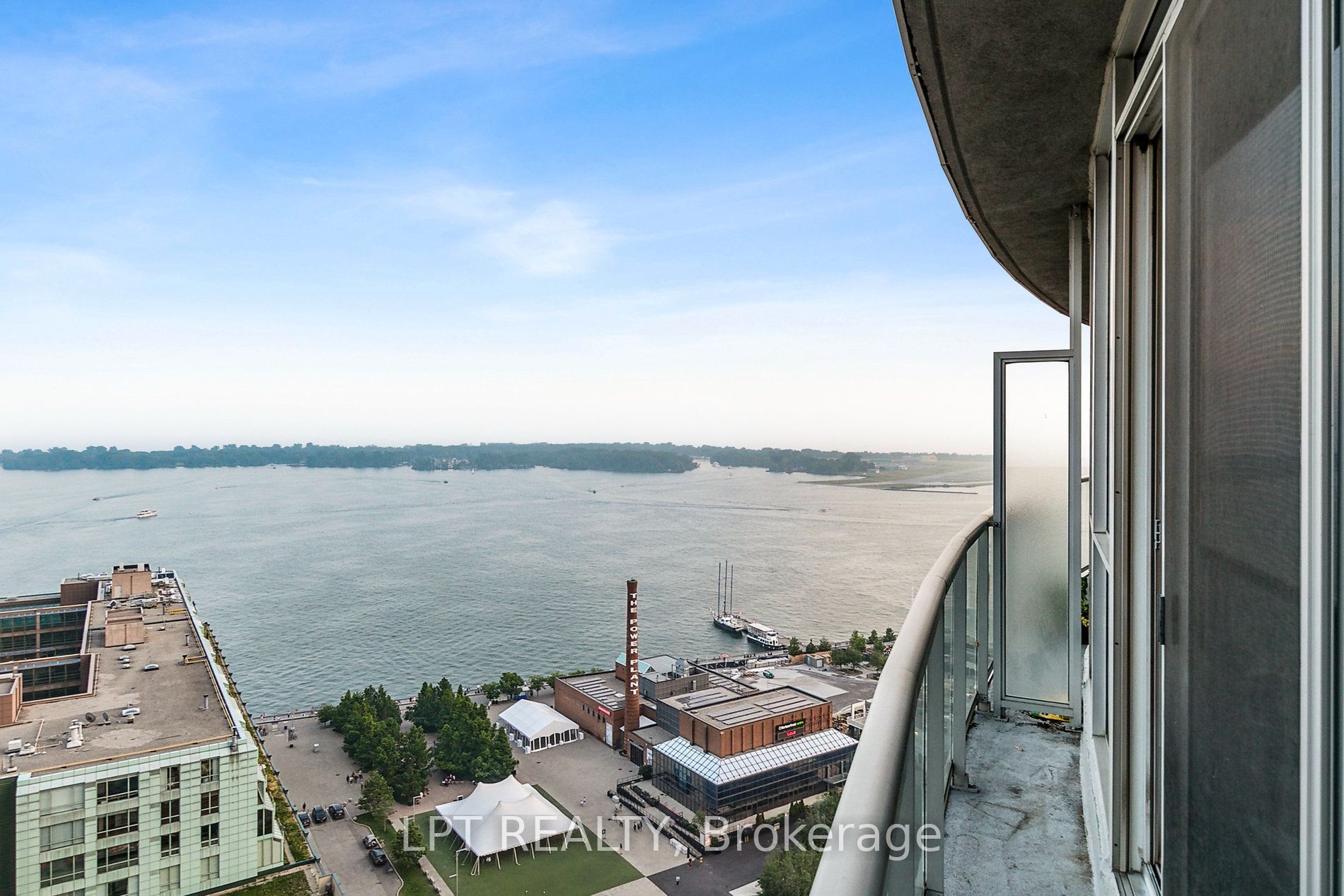 208 Queens Quay W 2604, Toronto, ON M5J 2Y5 photo 4