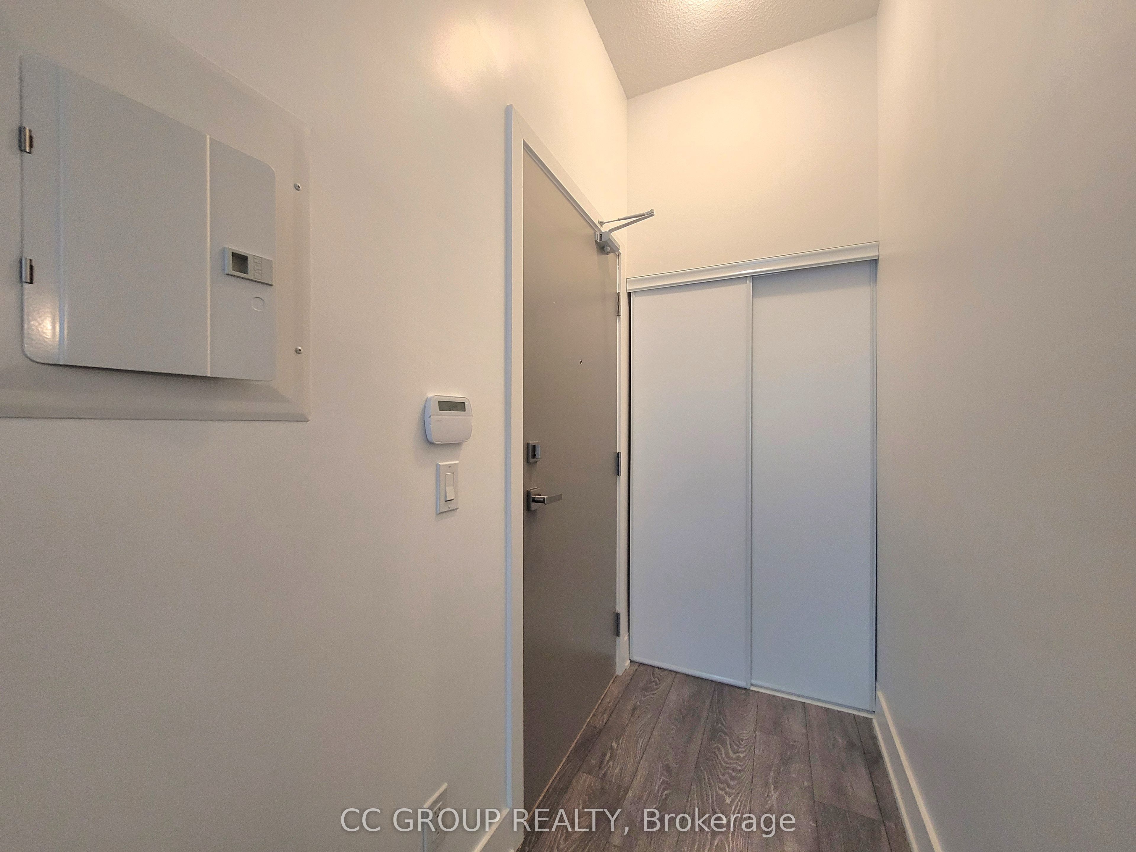 188 Fairview Mall Drive 102, Toronto, ON M2J 0H7 photo 4