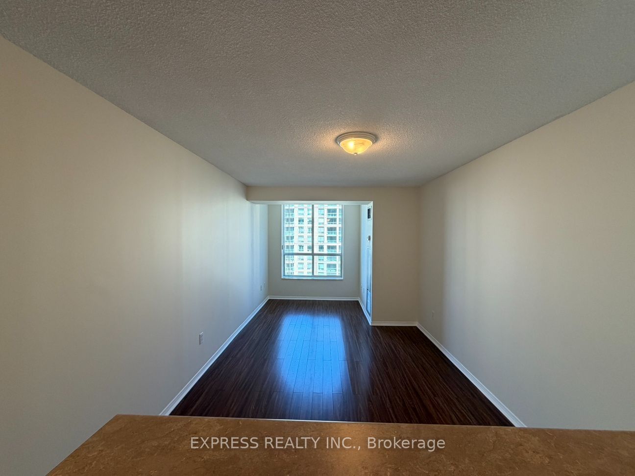 29 Pemberton Avenue 906, Toronto, ON M2M 4L5 photo 4