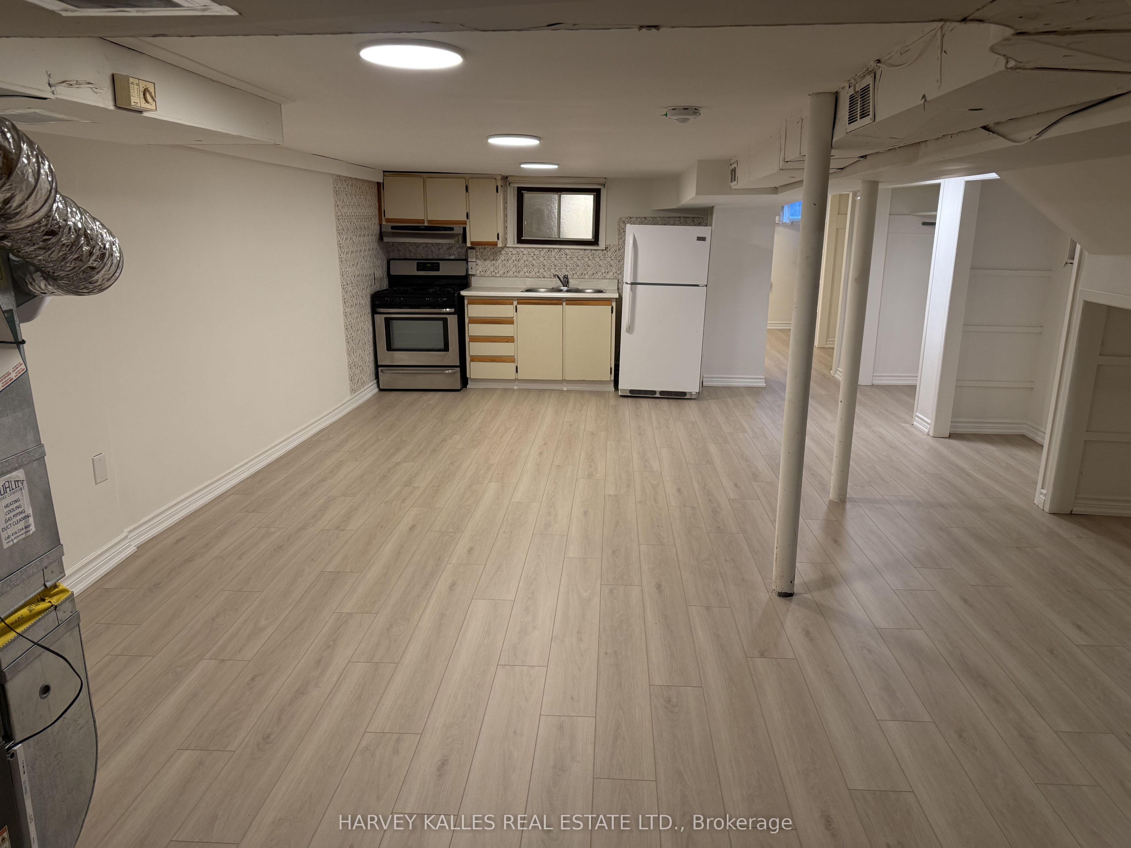 628 Manning Avenue Lower, Toronto, ON M6G 2V9 photo 4