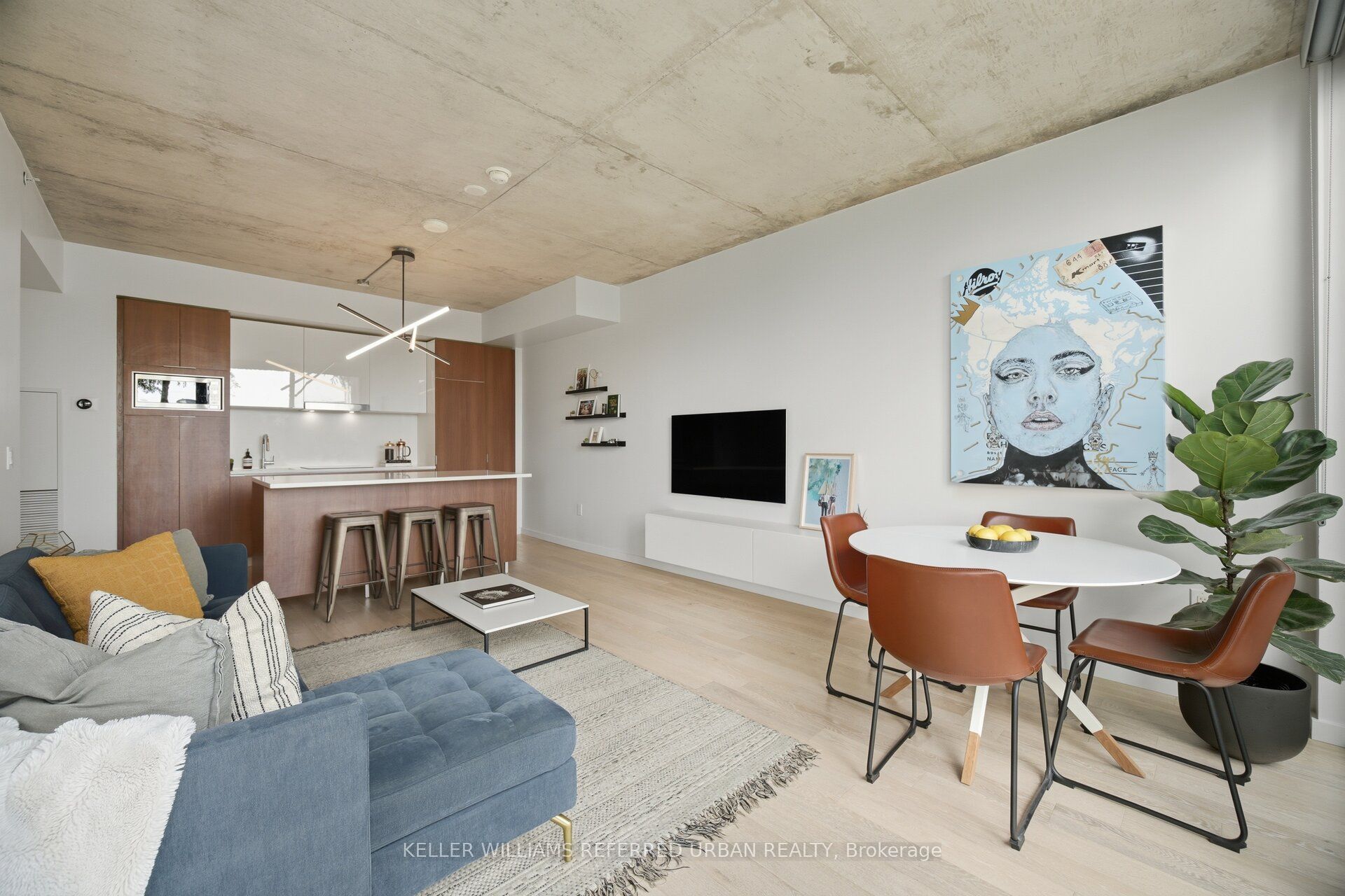 170 Bayview Avenue Th105, Toronto, ON M5A 0M4 photo 5