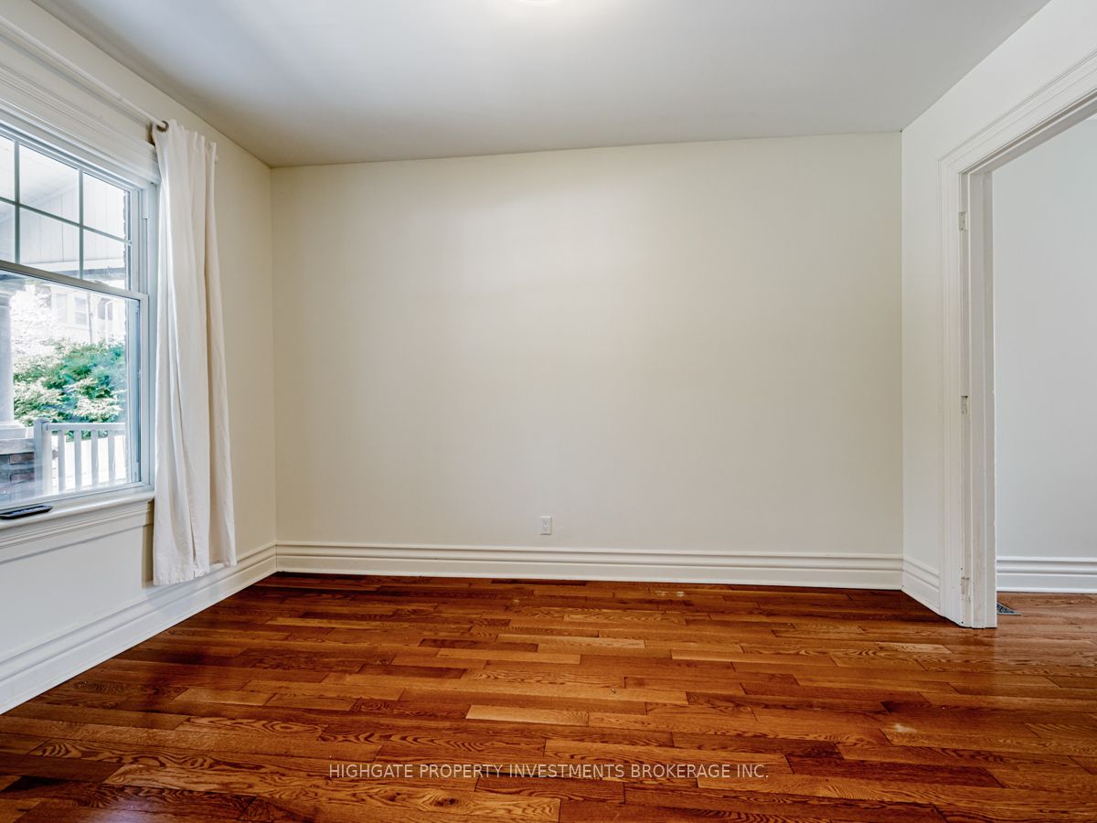 5 Bank Street, Toronto, ON M6K 1R4 photo 3