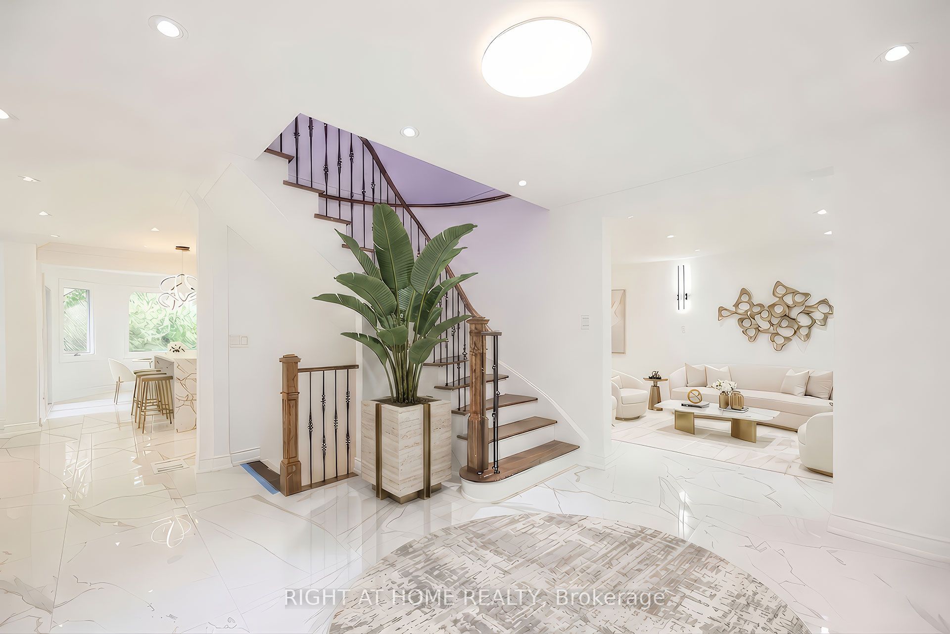 89 Yonge Boulevard, Toronto, ON M5M 3G8 photo 5