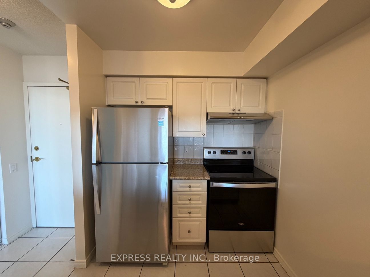 8 Hillcrest Avenue 1602, Toronto, ON M2N 6Y6 photo 3