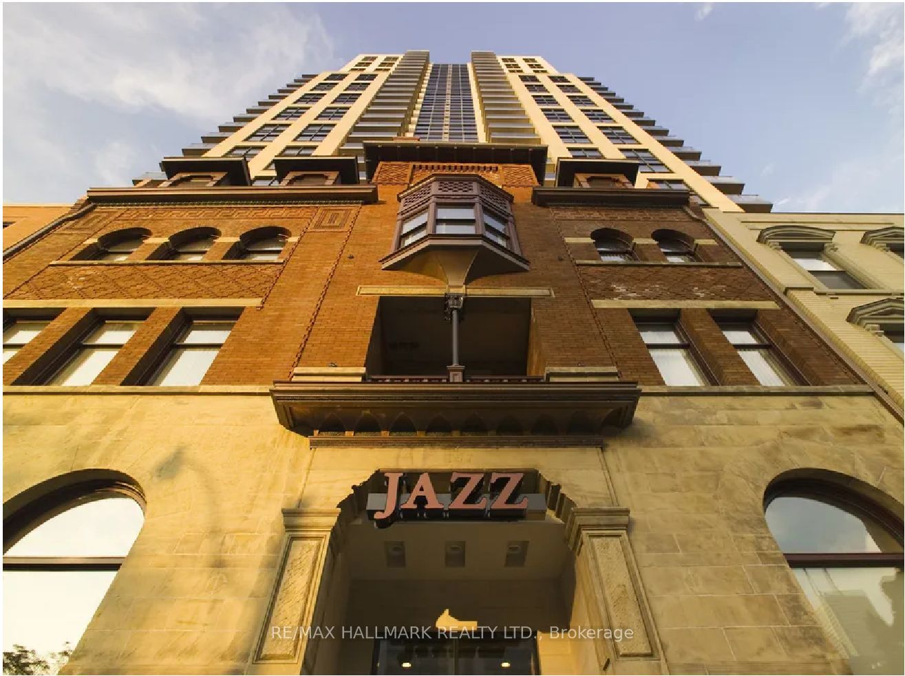 167 Church Street 1806, Toronto, ON M5B 1Y6