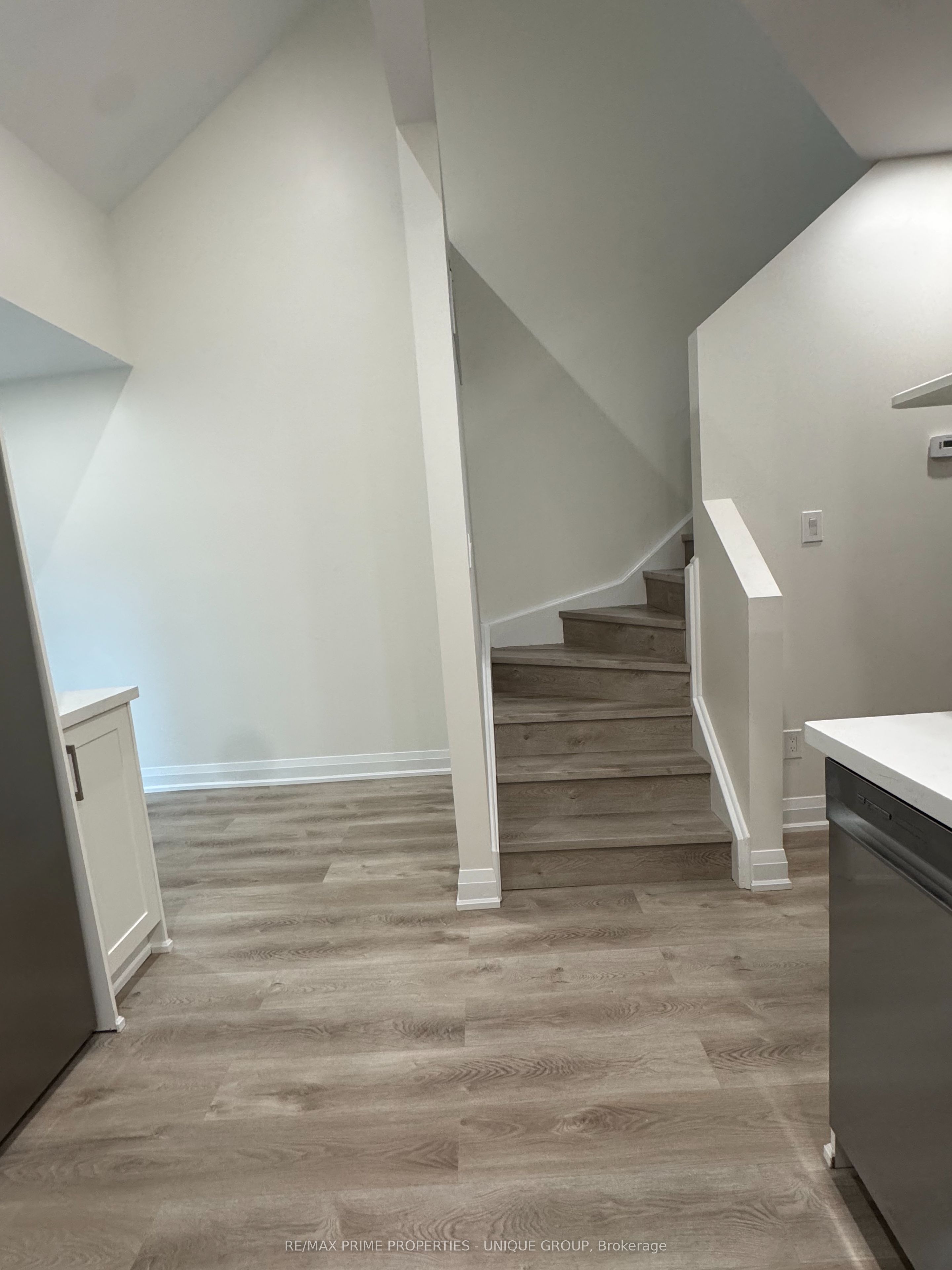 62 Henry Street 2, Toronto, ON M5T 1X2 photo 5