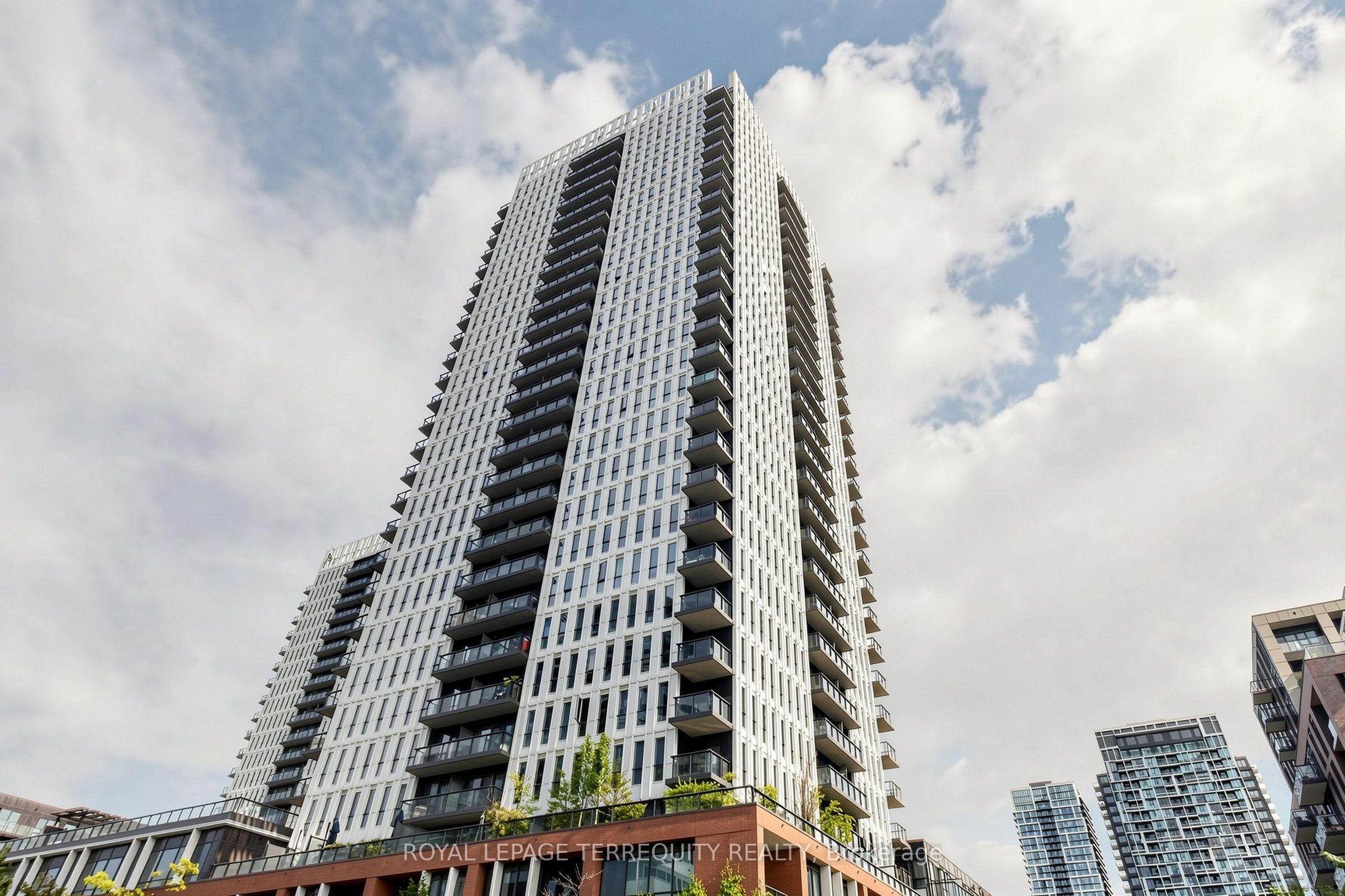 55 Regent Park Boulevard 415, Toronto, ON M5A 0C2 photo 2