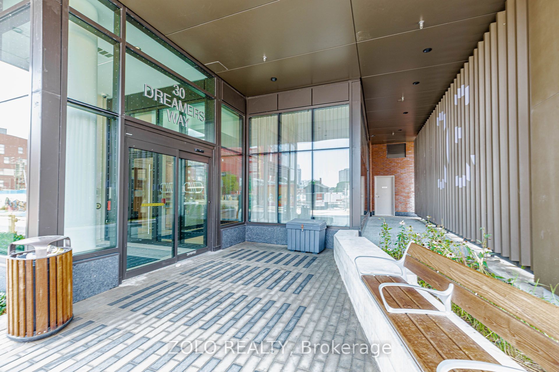 30 Dreamers Way 465, Toronto, ON M5A 0Y7 photo 3