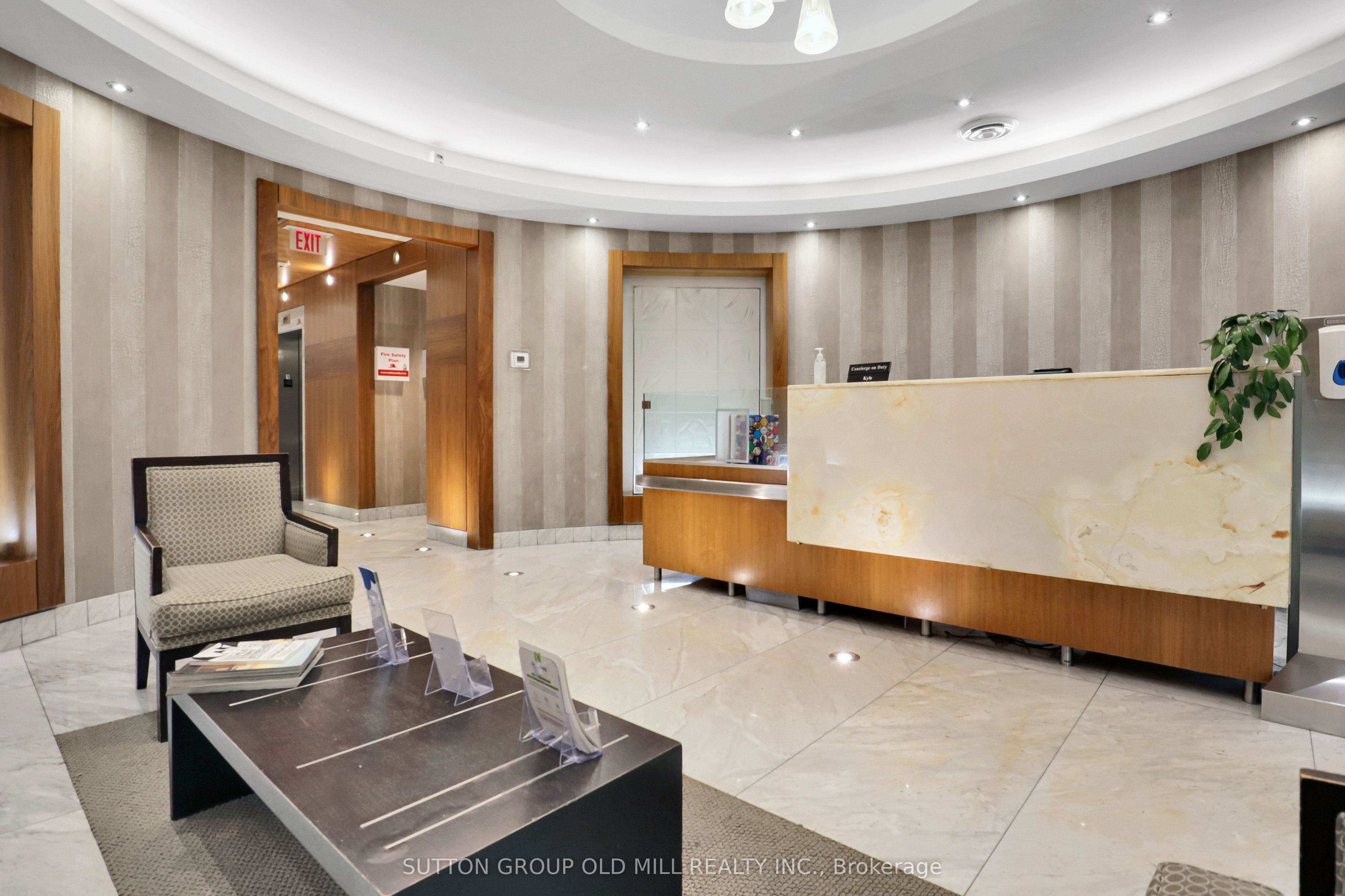 85 Bloor Street E 1207, Toronto, ON M4W 3Y1 photo 3