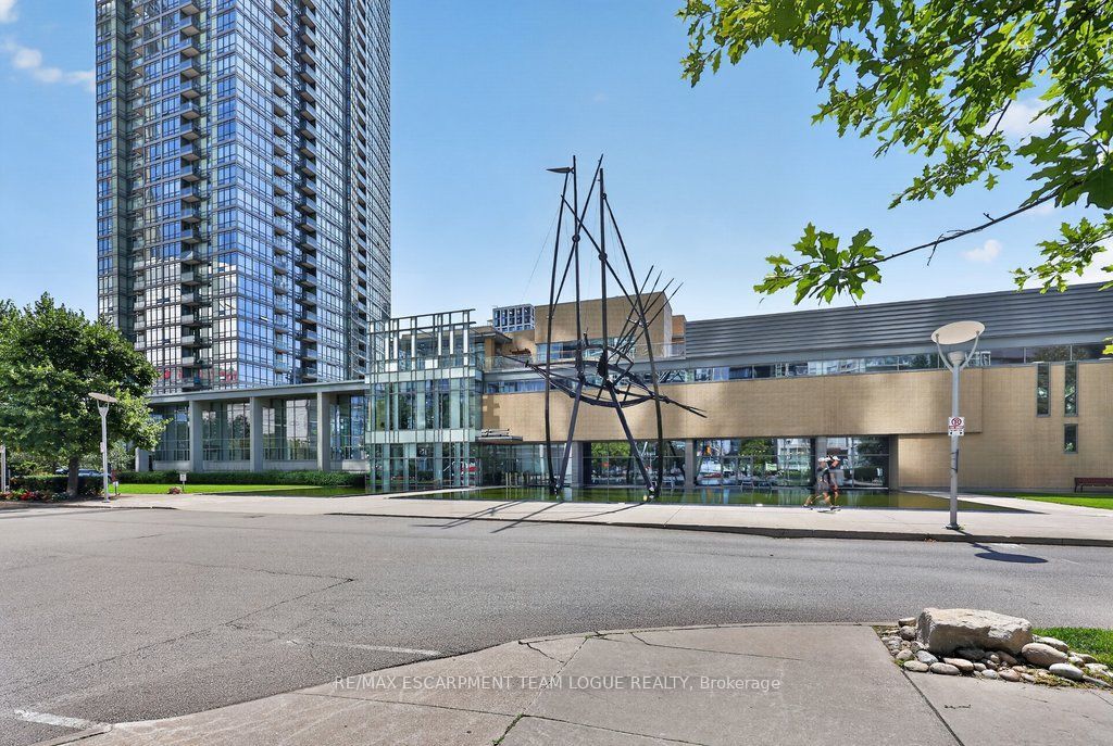 10 NAVY WHARF Court 2109, Toronto, ON M5V 3V2 photo 3
