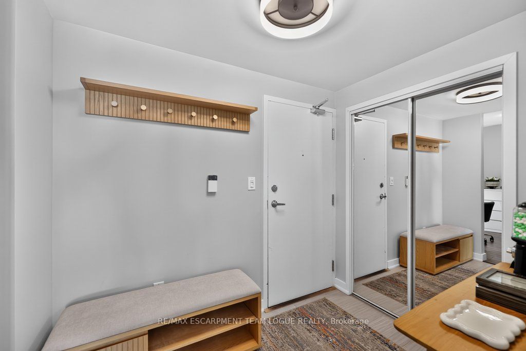 10 NAVY WHARF Court 2109, Toronto, ON M5V 3V2 photo 5
