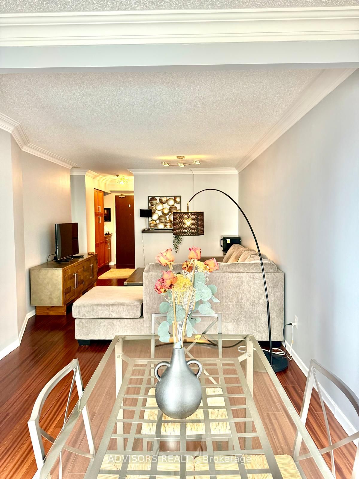 1055 Bay Street 807, Toronto, ON M5S 3A3 photo 2