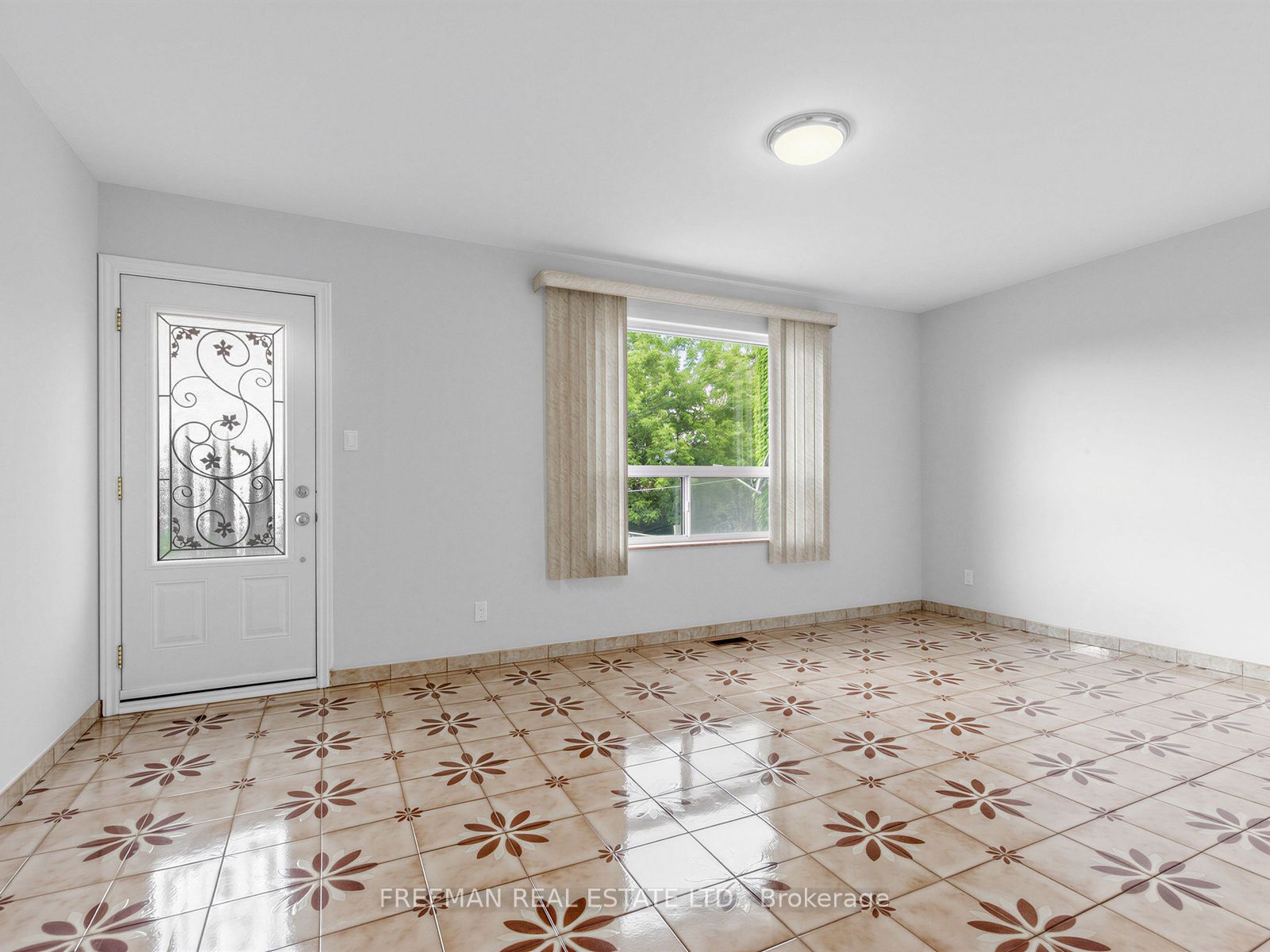 380 Glenholme Avenue, Toronto, ON M6E 3E5 photo 4