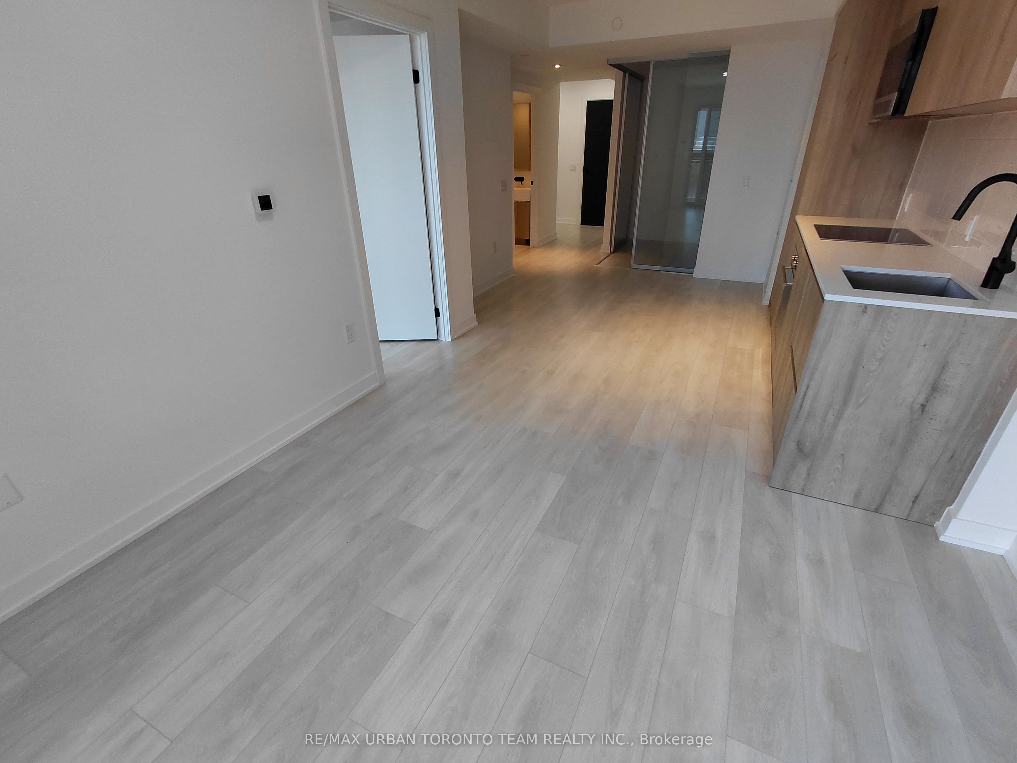 117 Broadway Avenue 418, Toronto, ON M4P 1V3 photo 4
