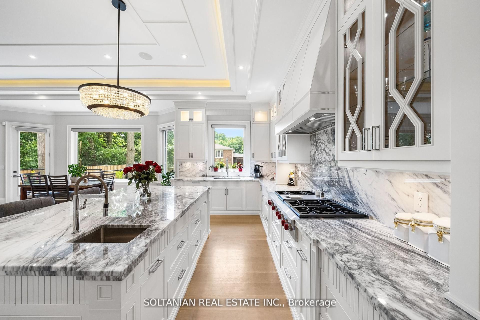 319 Betty Ann Drive, Toronto, ON M2R 1B4 photo 3