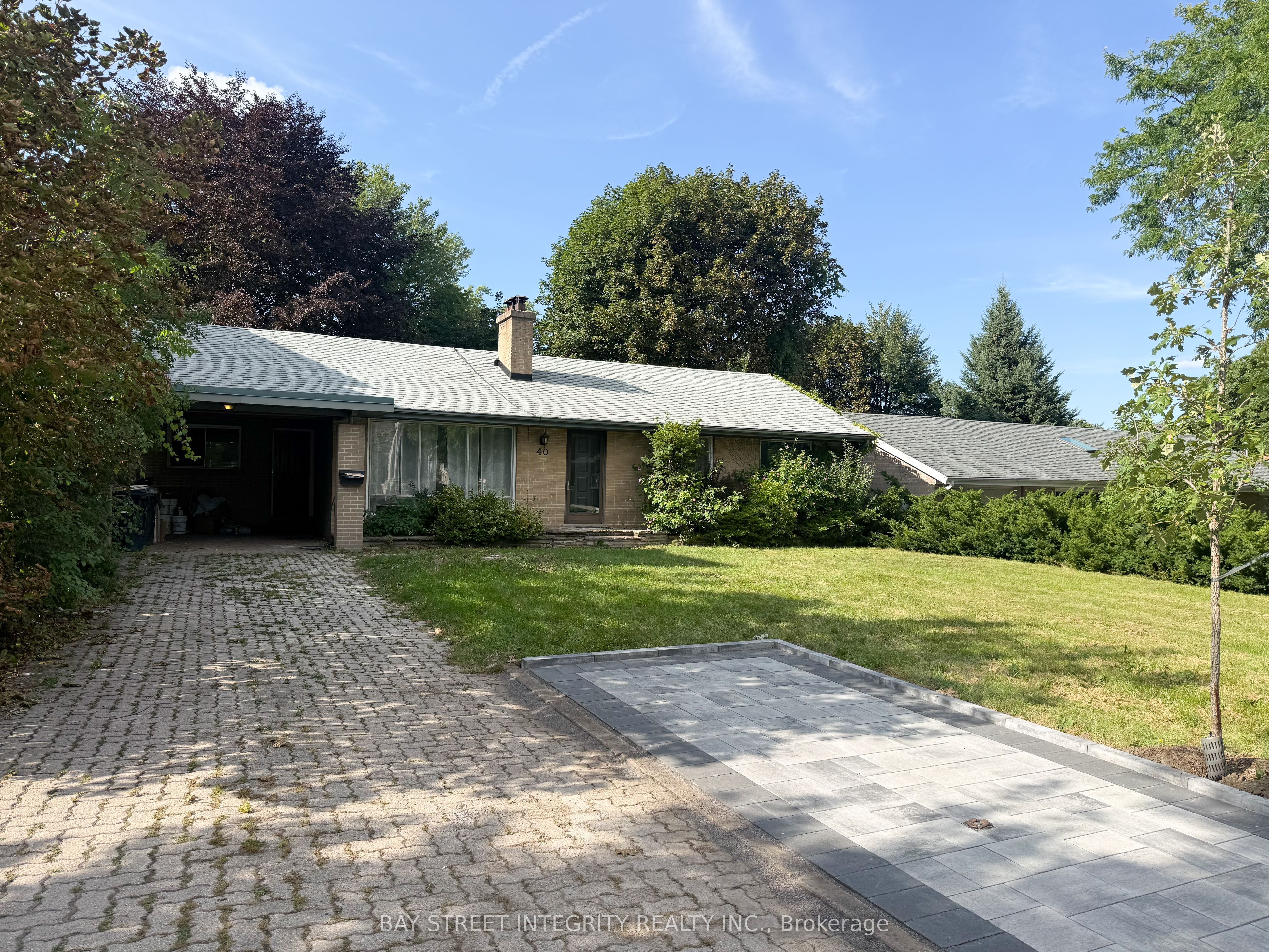 40 Rippleton Road Lower, Toronto, ON M3B 1H6 photo 3