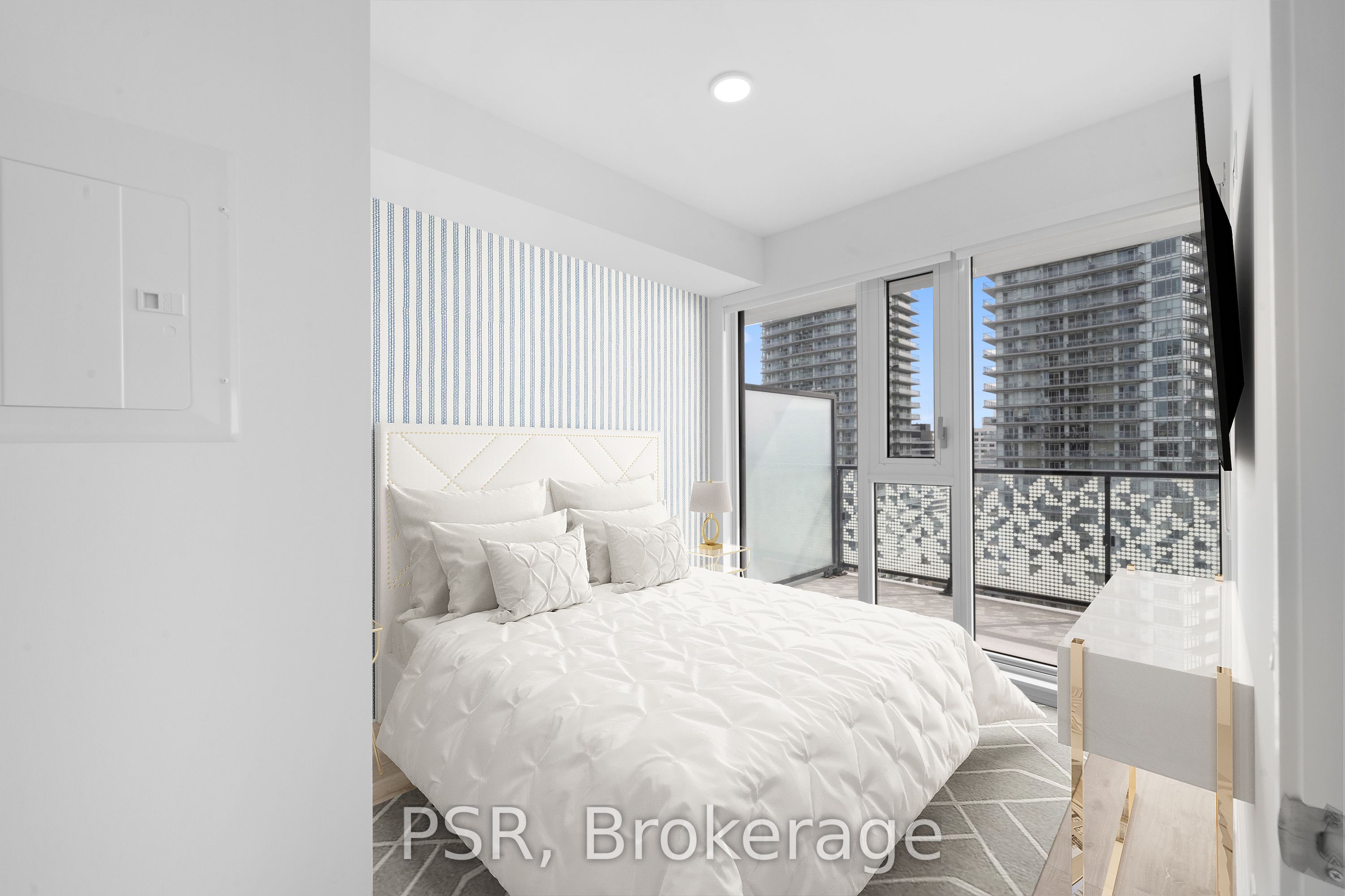 101 Roehampton Avenue 2410, Toronto, ON M4P 2W2 photo 5