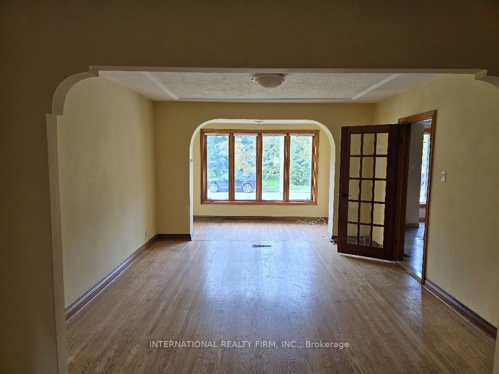 607 Coldstream Avenue, Toronto, ON M6B 2L1 photo 4