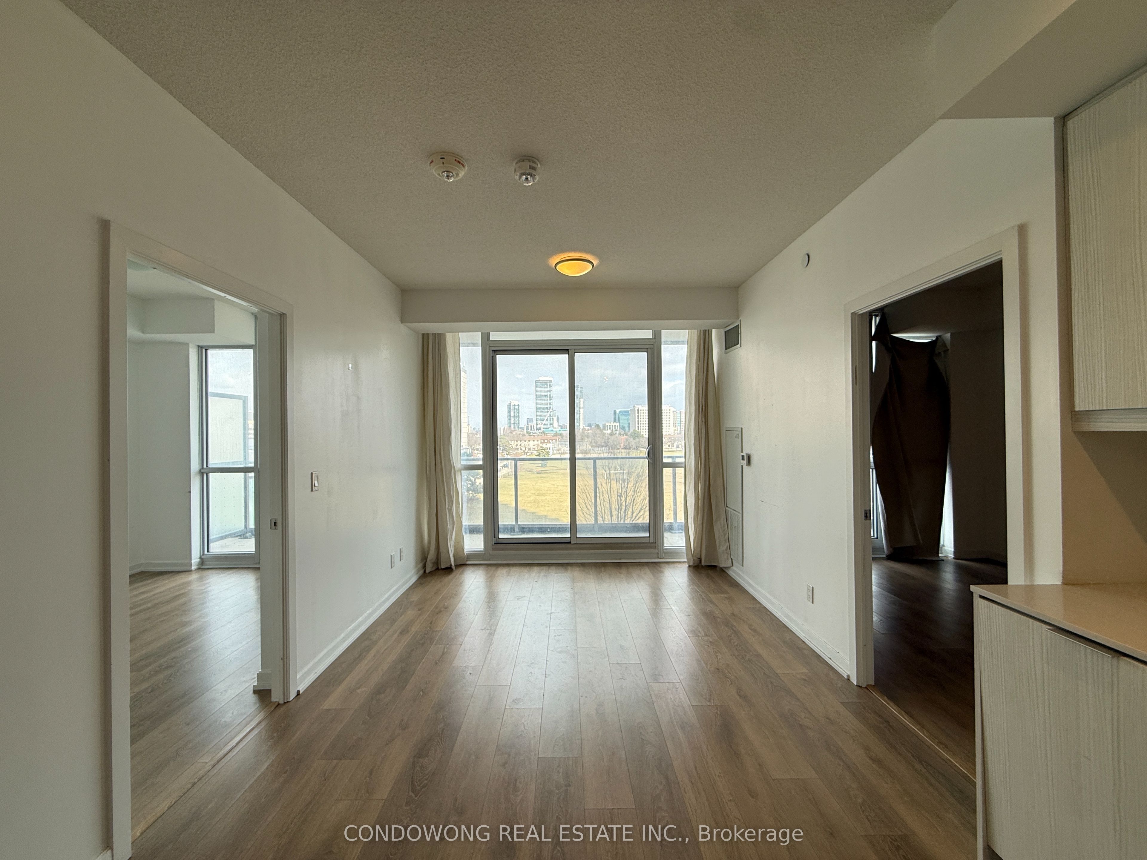 32 Forest Manor Road 409, Toronto, ON M2J 0H2 photo 2