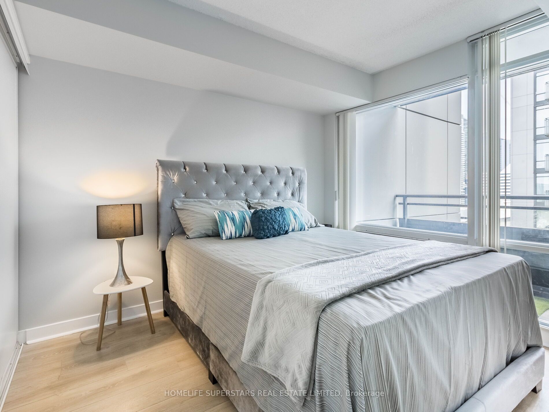 25 Telegram Mews 1603, Toronto, ON M5V 3Z1 photo 5