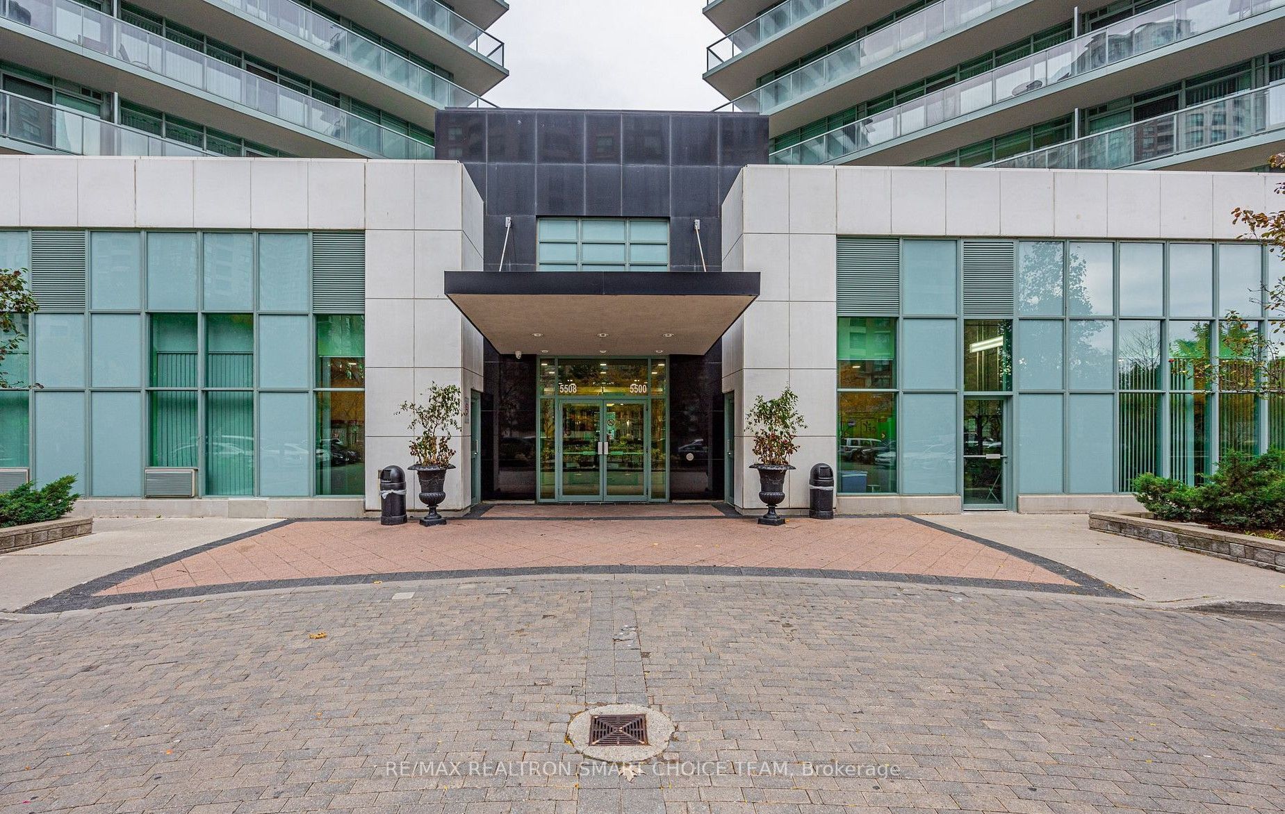 5500 Yonge Street 1107, Toronto, ON M2N 7L1 photo 2