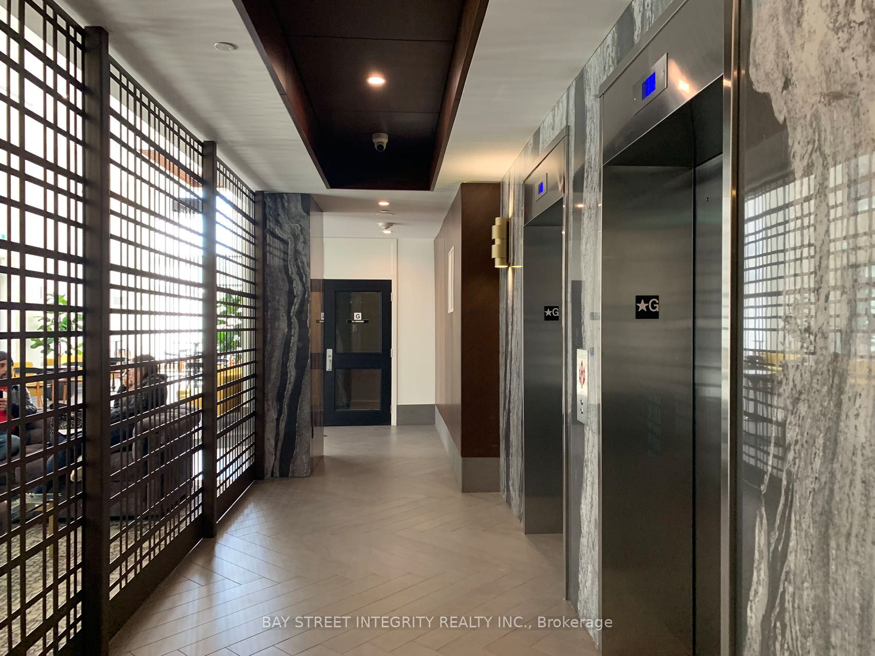 38 Iannuzzi Street 1512, Toronto, ON M5V 0S2 photo 3