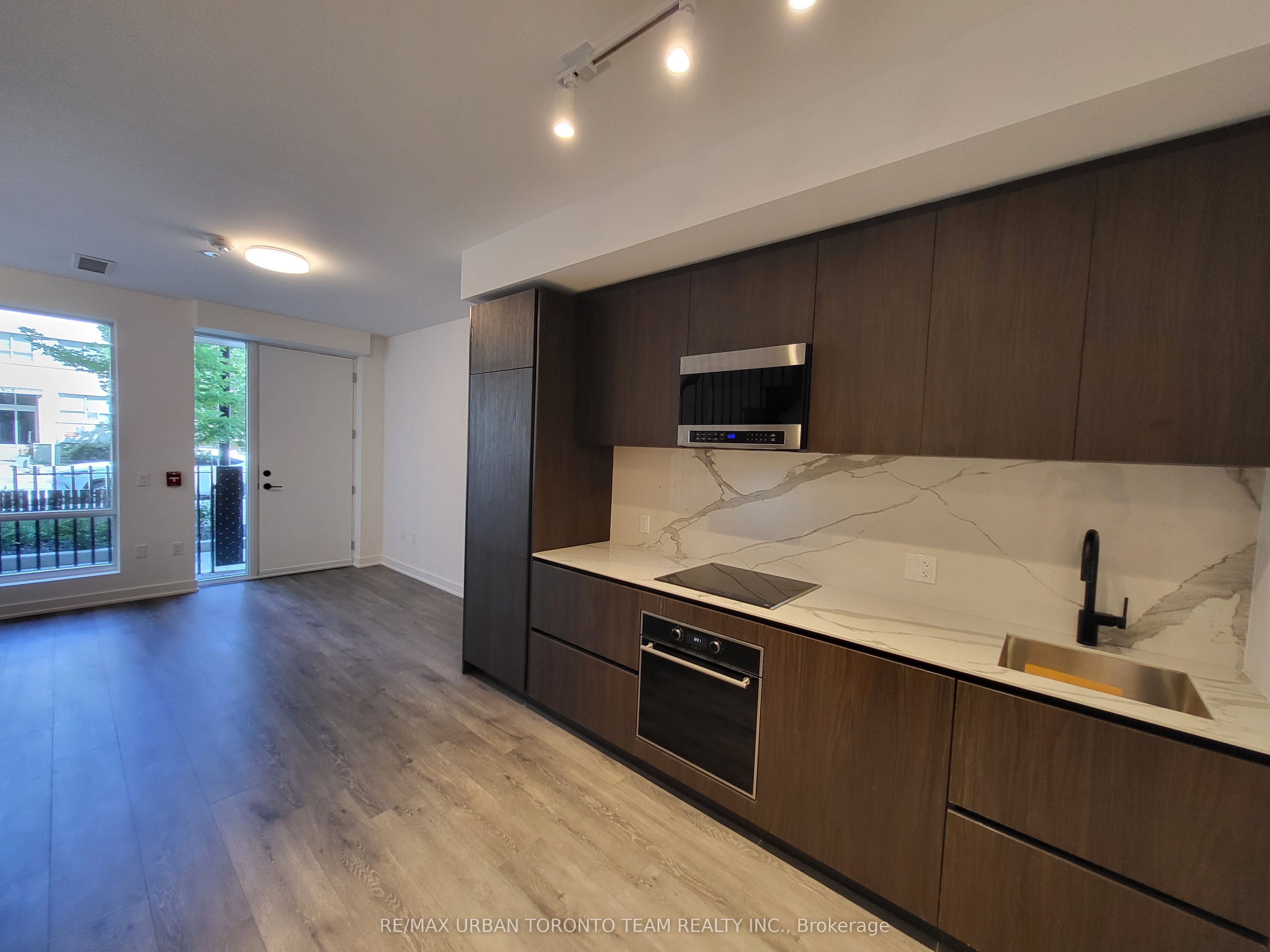 117 broadway Avenue Th125, Toronto, ON M4P 1V3 photo 5