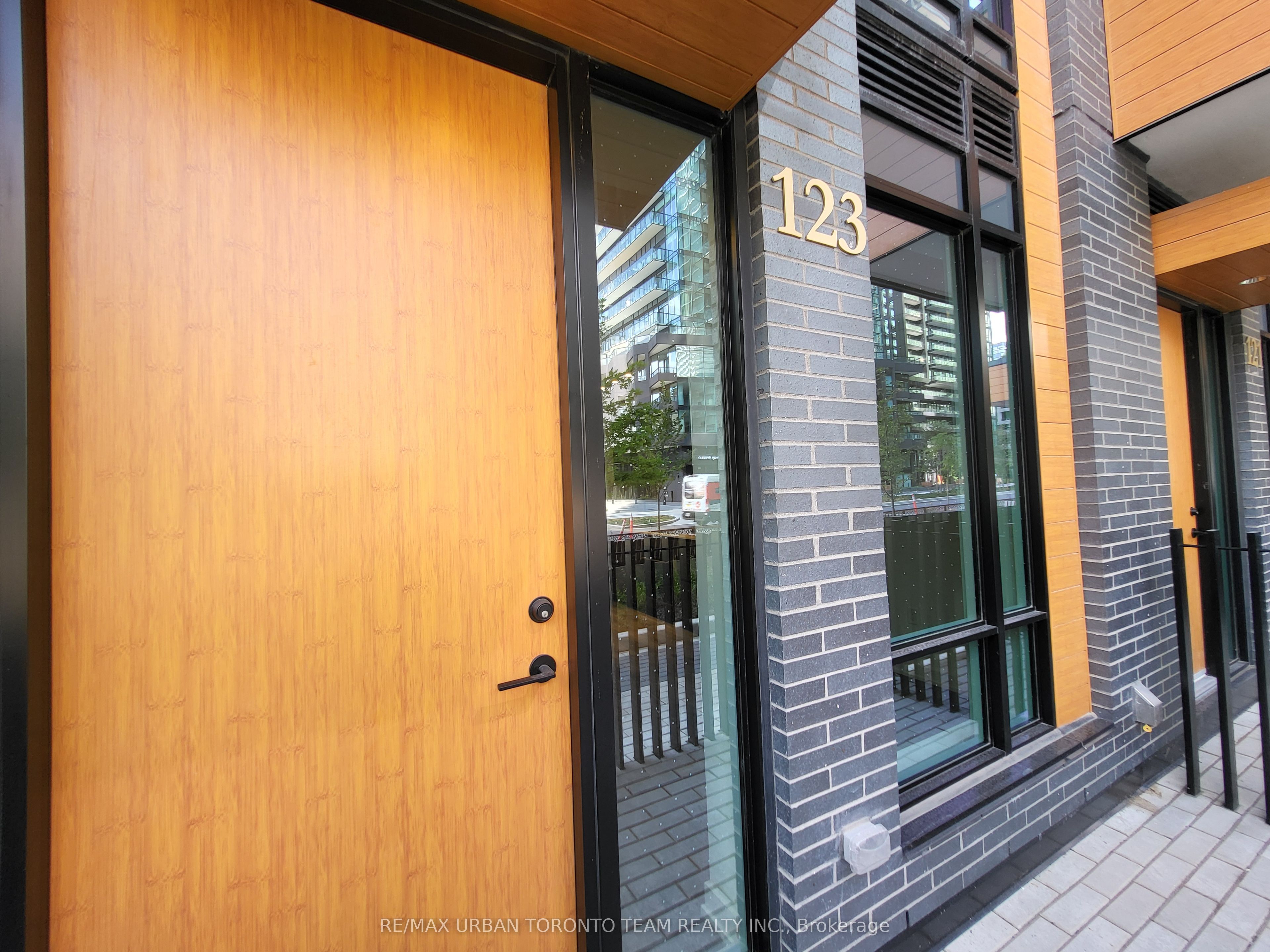 117 broadway Avenue Th123, Toronto, ON M4P 1V3 photo 2