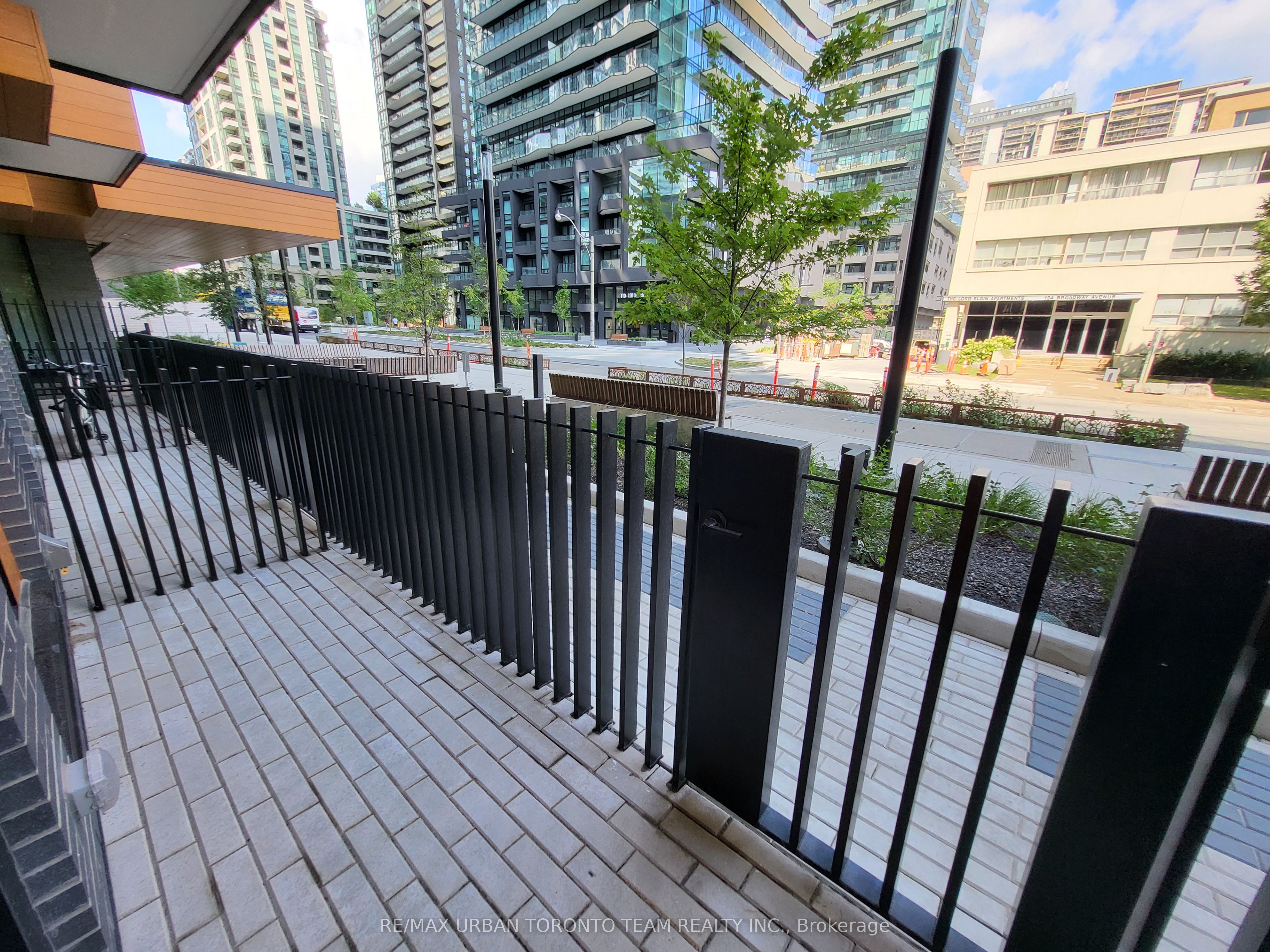 117 broadway Avenue Th123, Toronto, ON M4P 1V3 photo 3