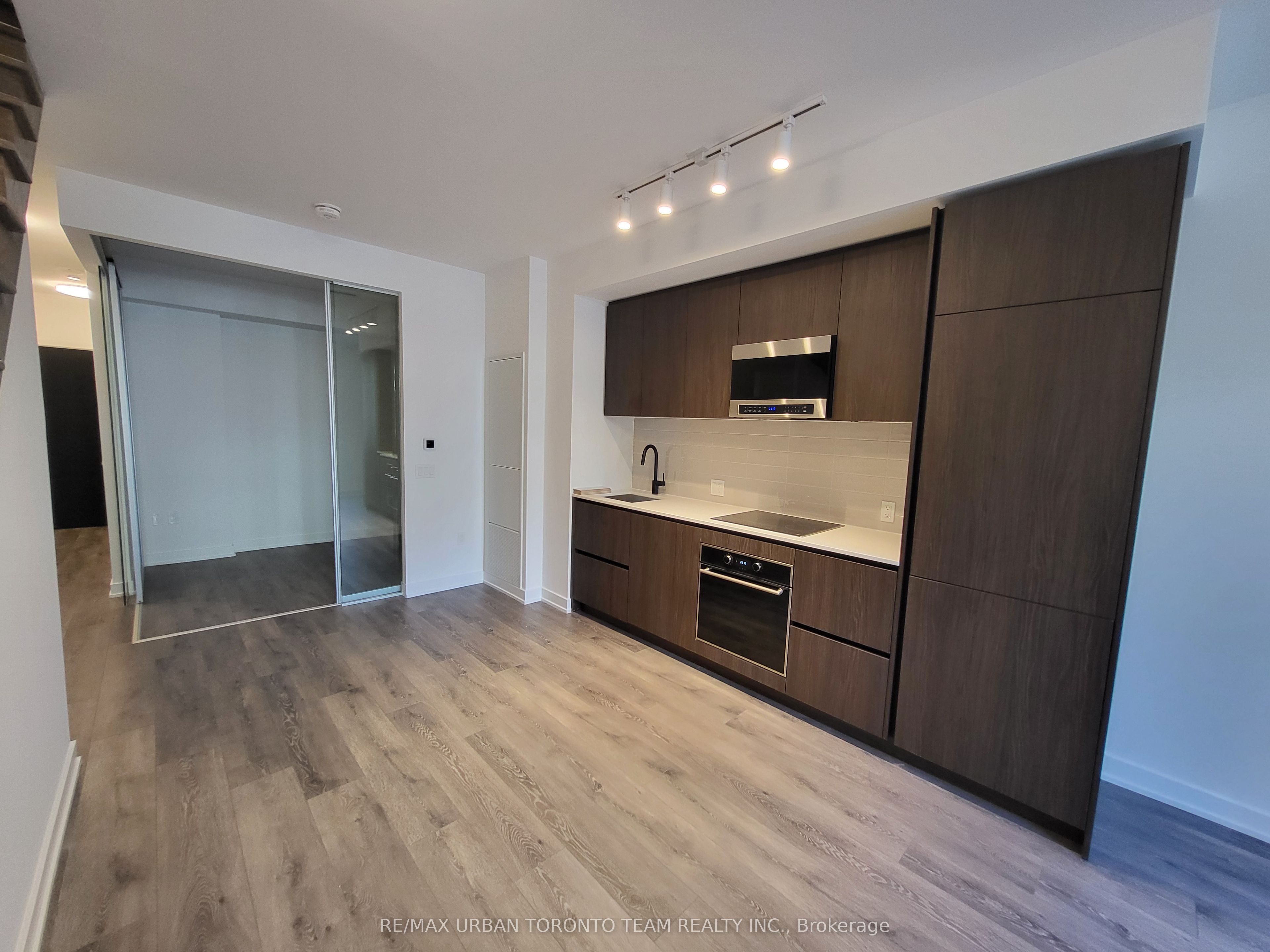 117 broadway Avenue Th123, Toronto, ON M4P 1V3 photo 4