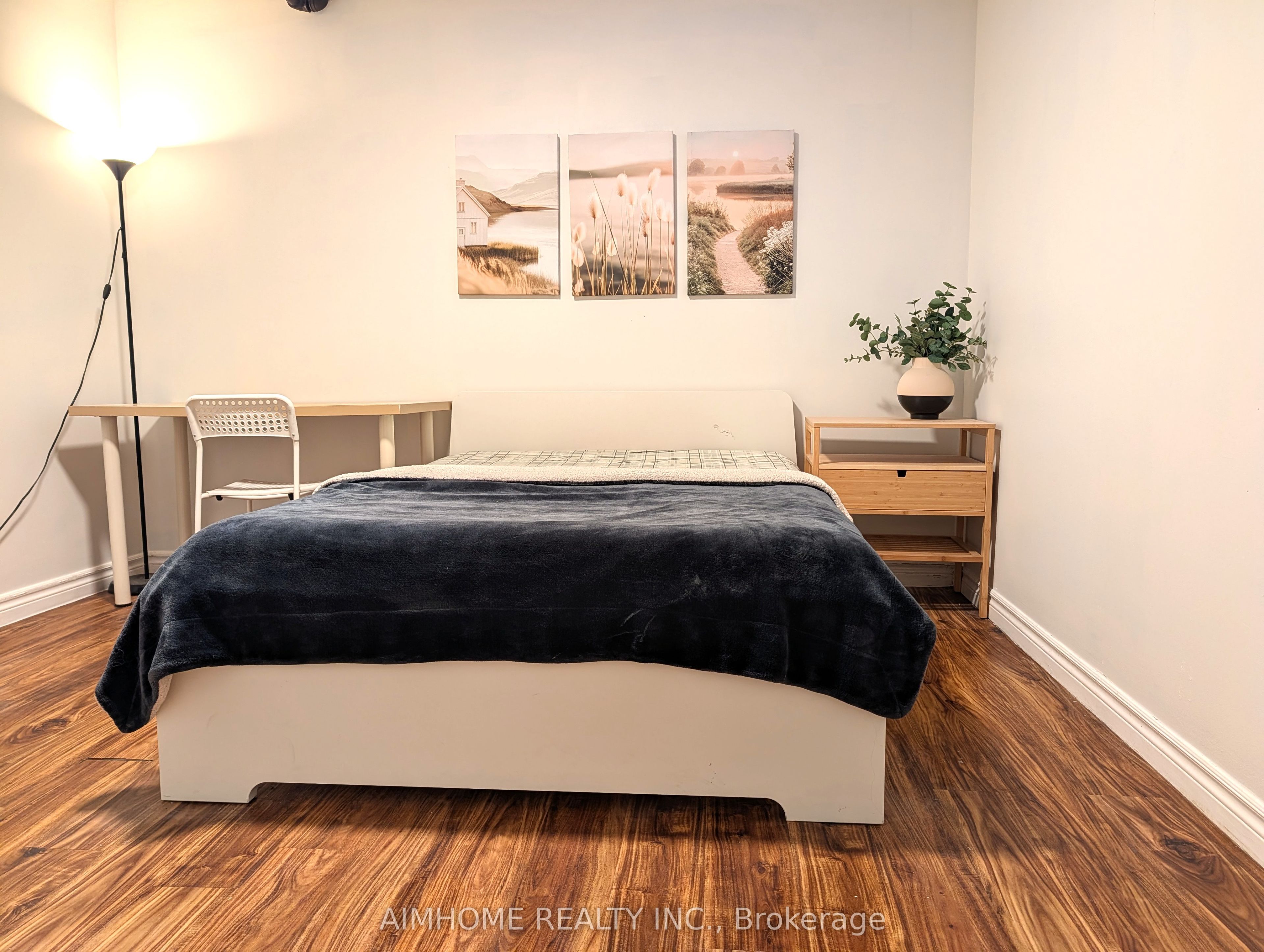 907 College Street B1, Toronto, ON M6H 1A1 photo 2