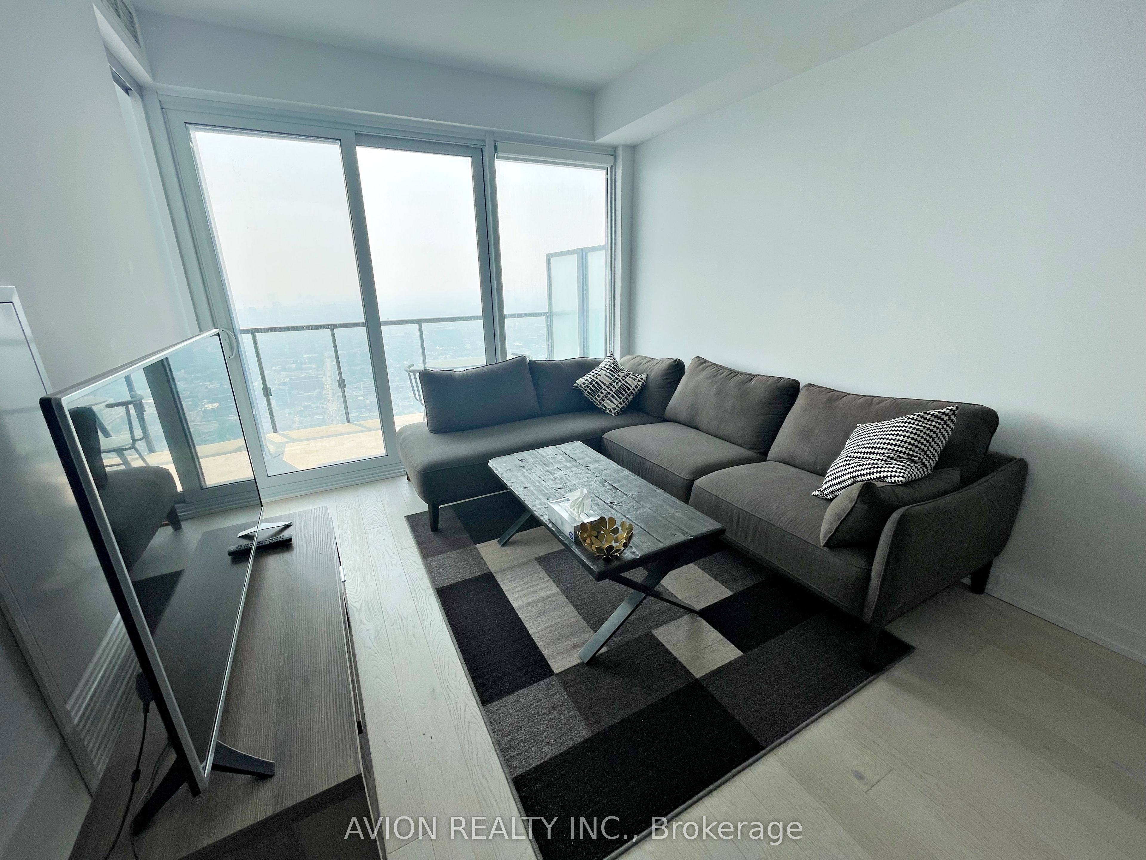 488 University Avenue 4711, Toronto, ON M5G 0C1 photo 3