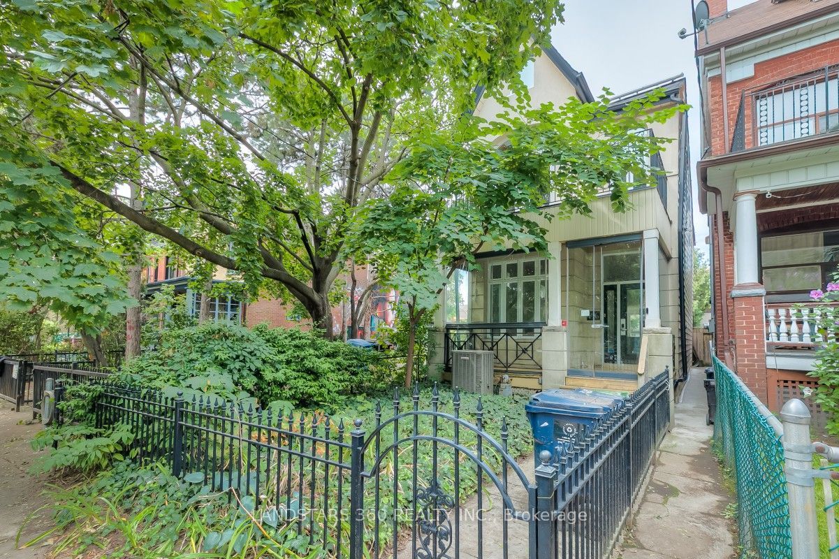 196 Brunswick Avenue, Toronto, ON M5S 2M5 photo 2