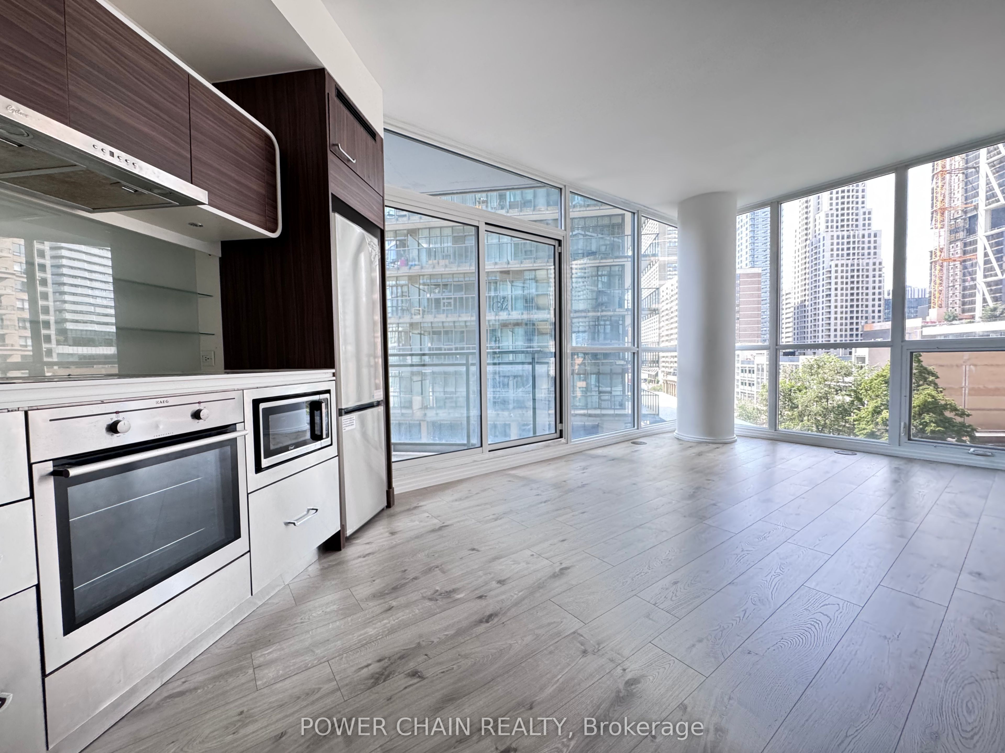 45 Charles Street E 806, Toronto, ON M4Y 0B8 photo 4